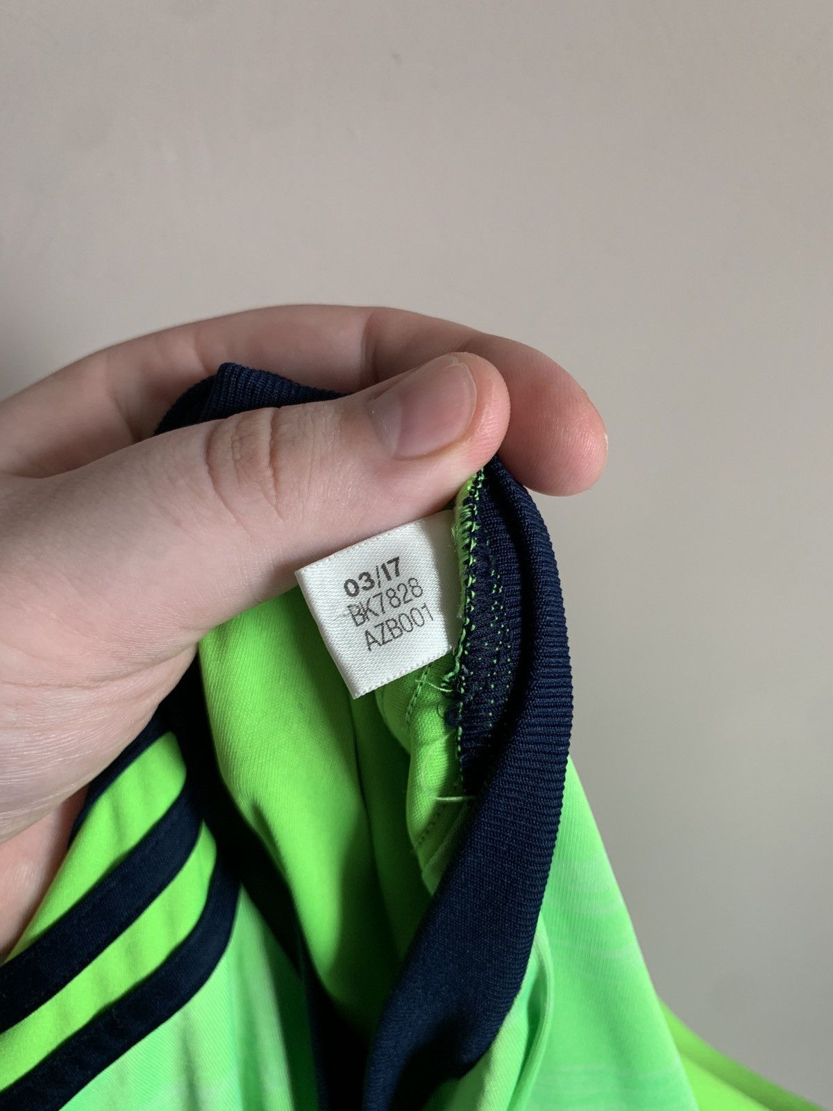 Adidas Cardiff City 2017/18 Away Football Shirt Adidas Soccer Sz S Size US S / EU 44-46 / 1 - 13 Thumbnail