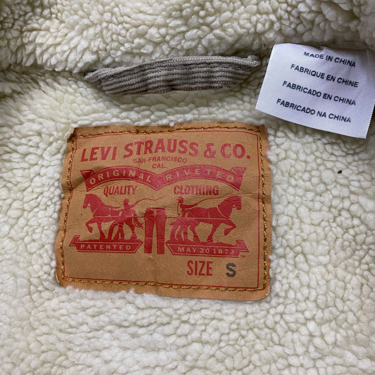 Levi's Vintage Clothing Vintage Levis Fur Corduroy Jacket Size US S / EU 44-46 / 1 - 18 Thumbnail