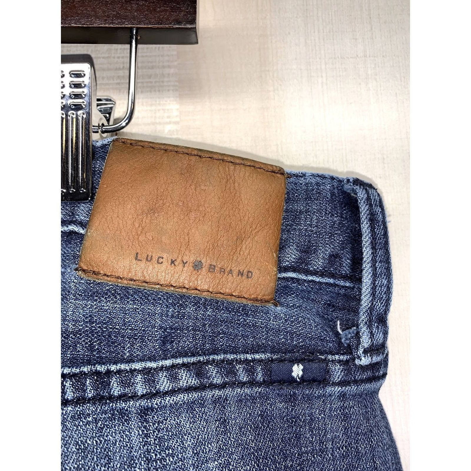 Lucky Brand VINTAGE Lucky Brand Jeans Mens 38x34 Straight Denim Blue 5-Pocket Design-4538 Size US 38 / EU 54 - 7 Thumbnail