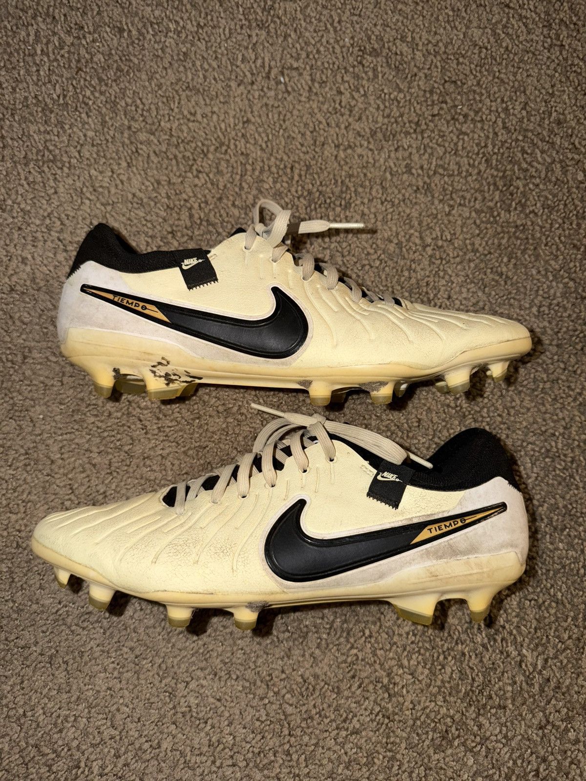 Nike Tiempo Legend Pro Size US 9 / EU 42 - 1 Thumbnail