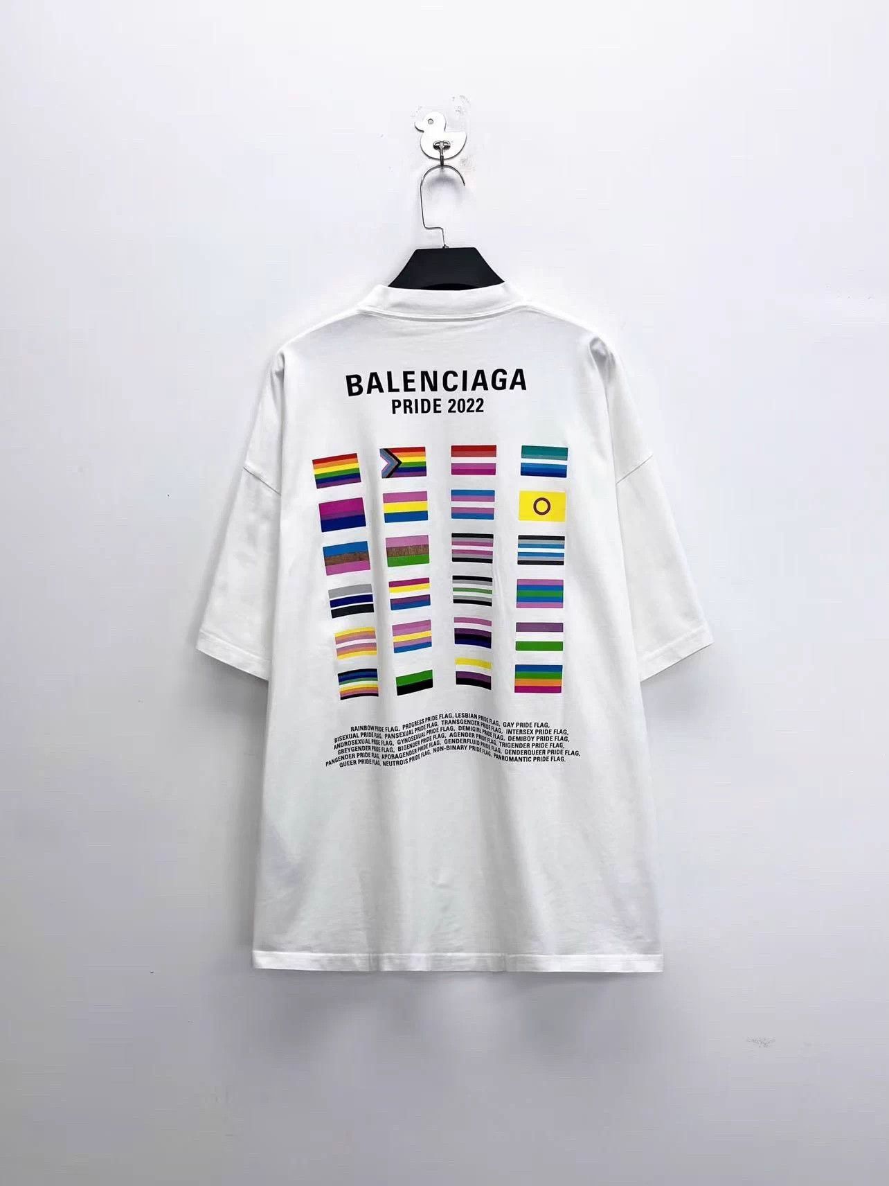 Balenciaga Balenciaga White Multi Flag Print Logo SS Tee 2 Unisex Size US M / EU 48-50 / 2 - 2 Thumbnail