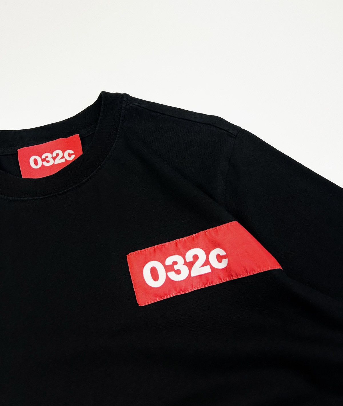 032c × Vintage 032C Cropped Tee embroidered logo Y2kT-shirt Size US M / EU 48-50 / 2 - 4 Thumbnail