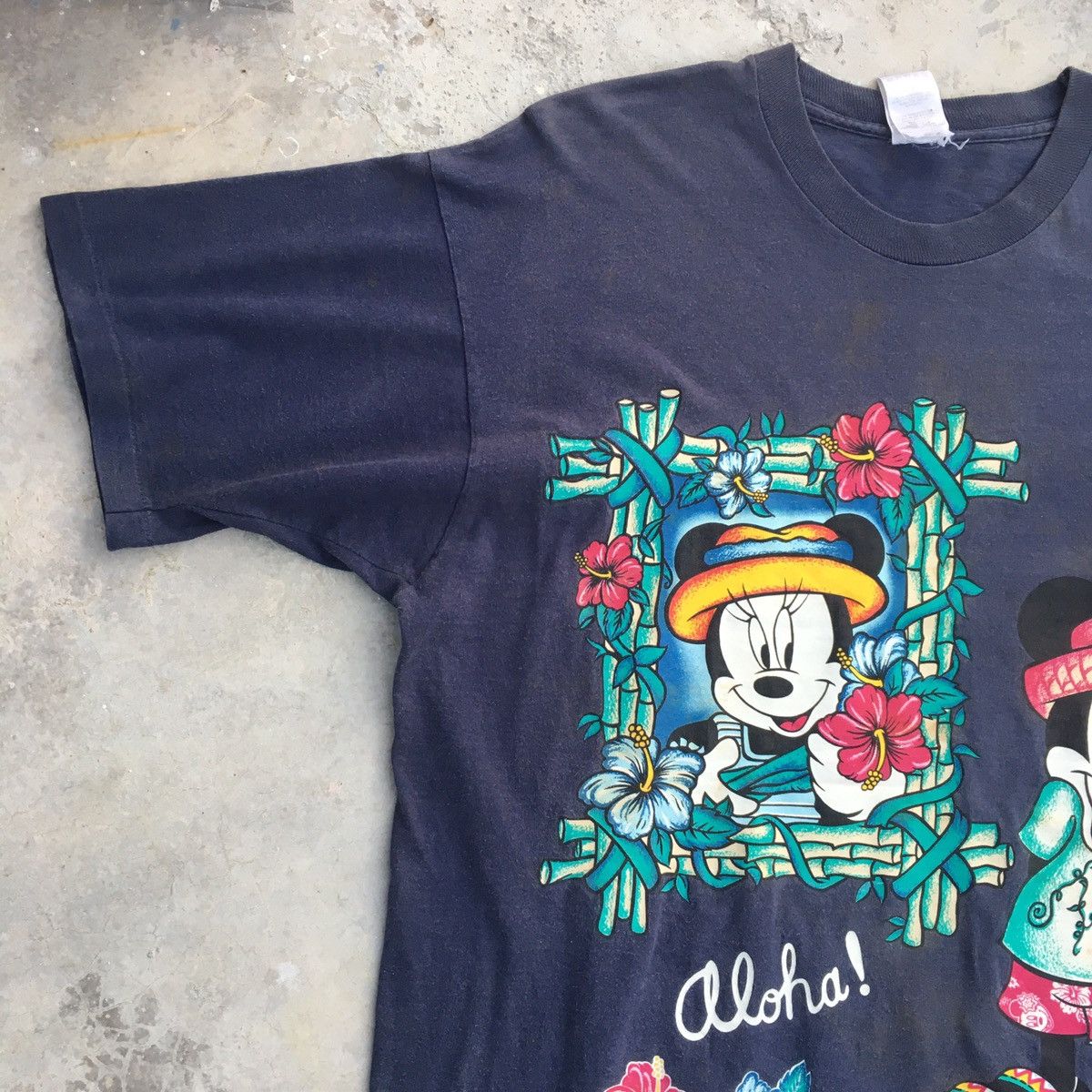 Disney × Mickey Mouse × Vintage Vintage Mini Mouse Aloha Tee Size US M / EU 48-50 / 2 - 4 Thumbnail