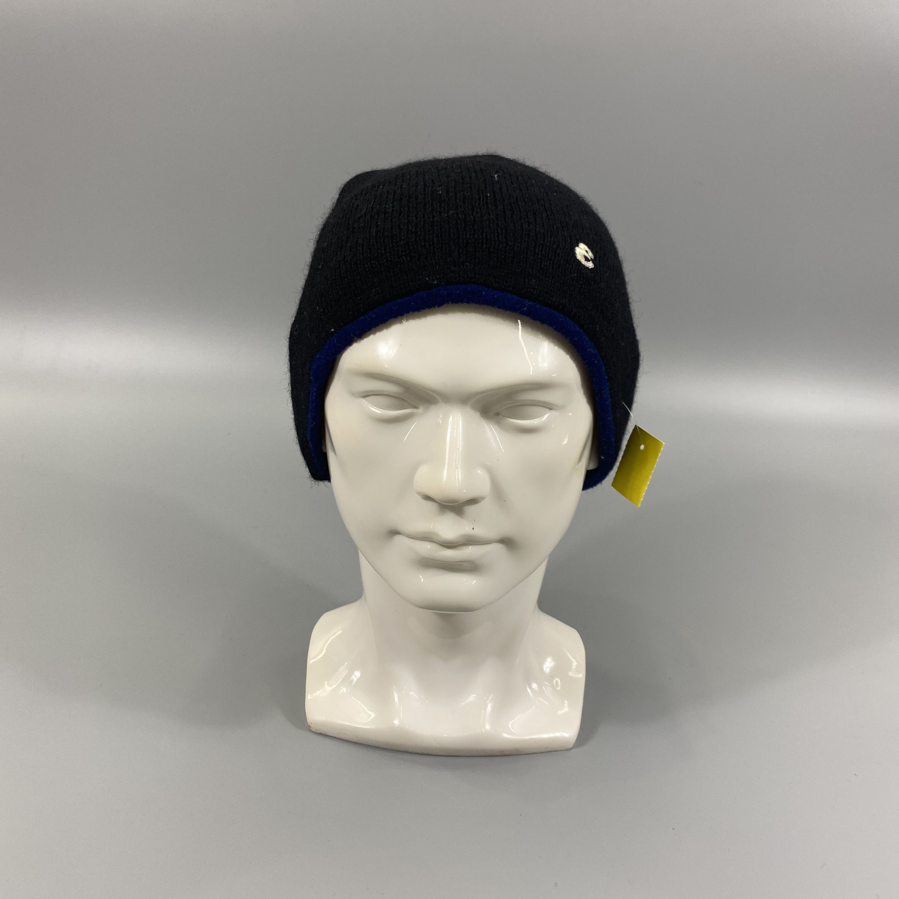 Japanese Brand Beanie With Blue Line -BN779 Size ONE SIZE - 2 Thumbnail