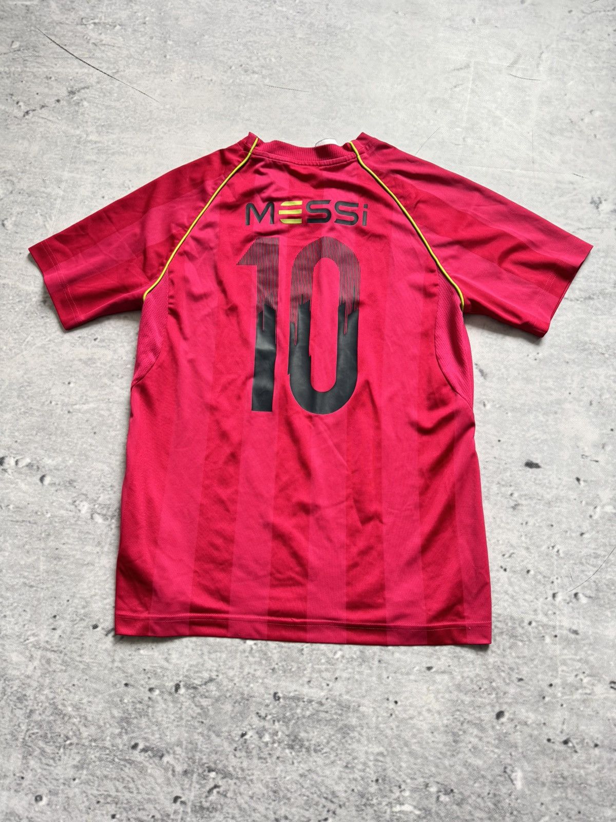 Adidas × Vintage ADIDAS MESSI Jersey tee 2014 Size M / US 6-8 / IT 42-44 - 2 Thumbnail