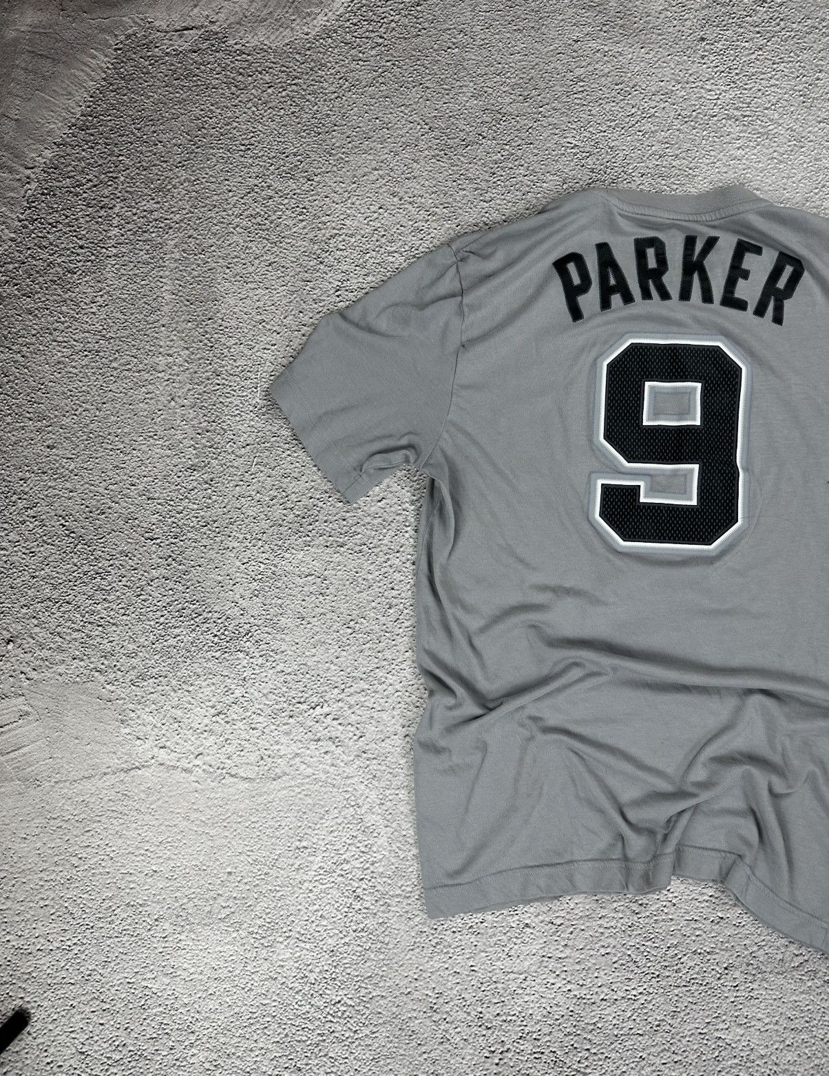 Adidas Vintage Adidas NBA Spurs Parker 9 Soccer Jersey Y2K Style Size US M / EU 48-50 / 2 - 8 Thumbnail
