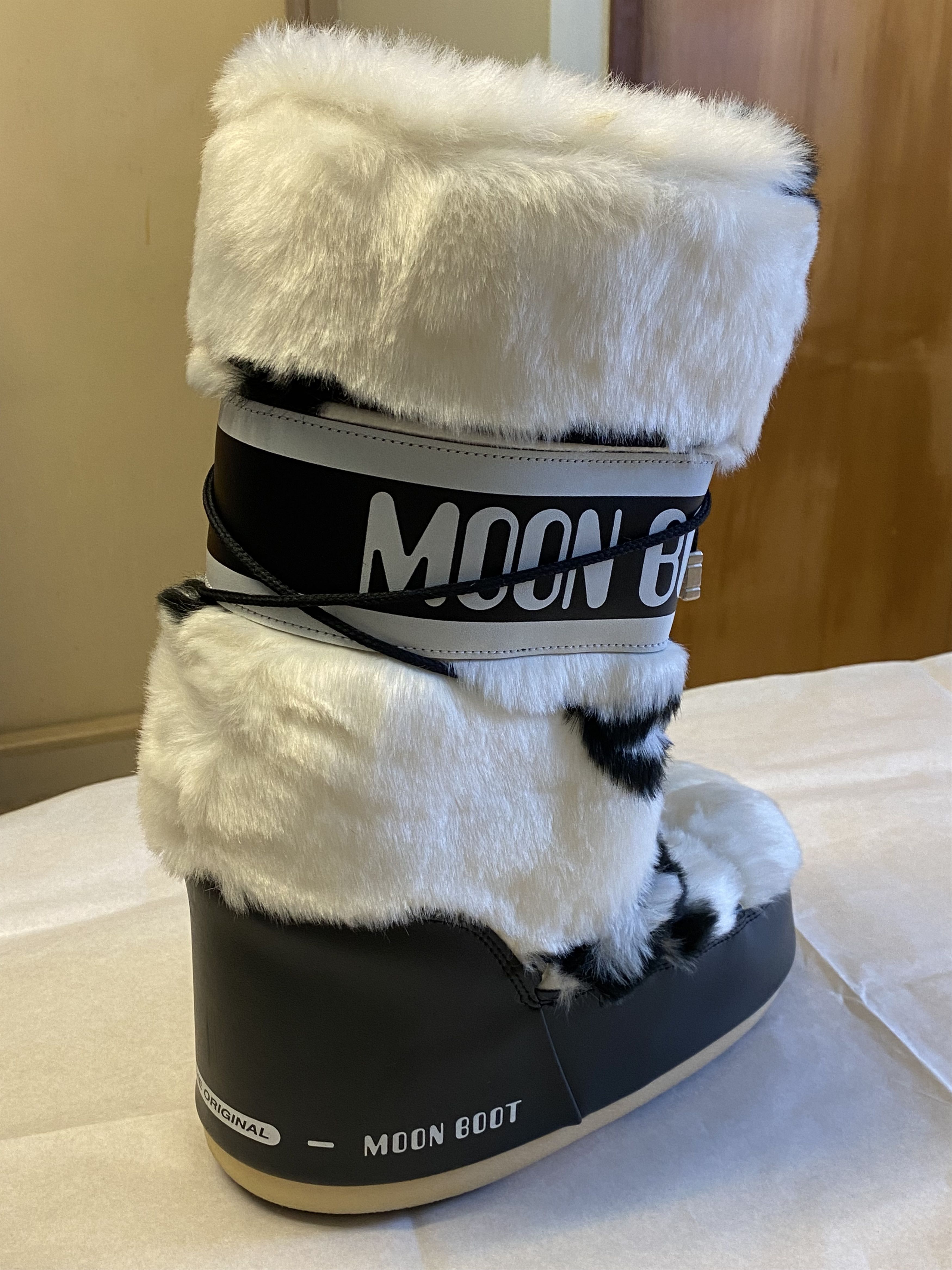 GCDS GCDS Faux-fur Moon Boots Size US 9.5 / EU 42-43 - 3 Thumbnail