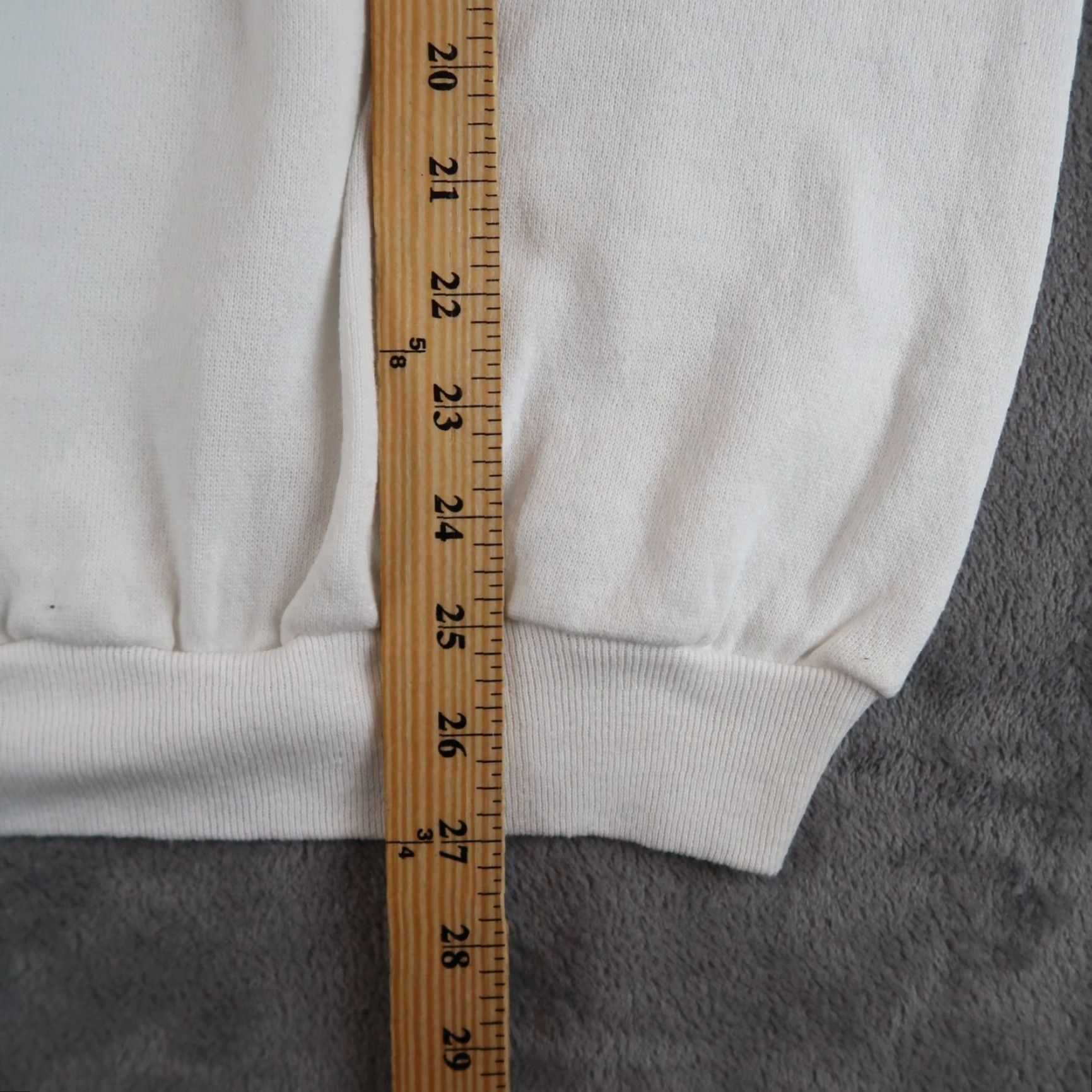 Vintage VINTAGE 90s Men's Sweatshirt Crew Neck 1996 Toyota Gator Bowl 50th Anniversary XL White Graphic Print USA Made Size US XL / EU 56 / 4 - 6 Thumbnail