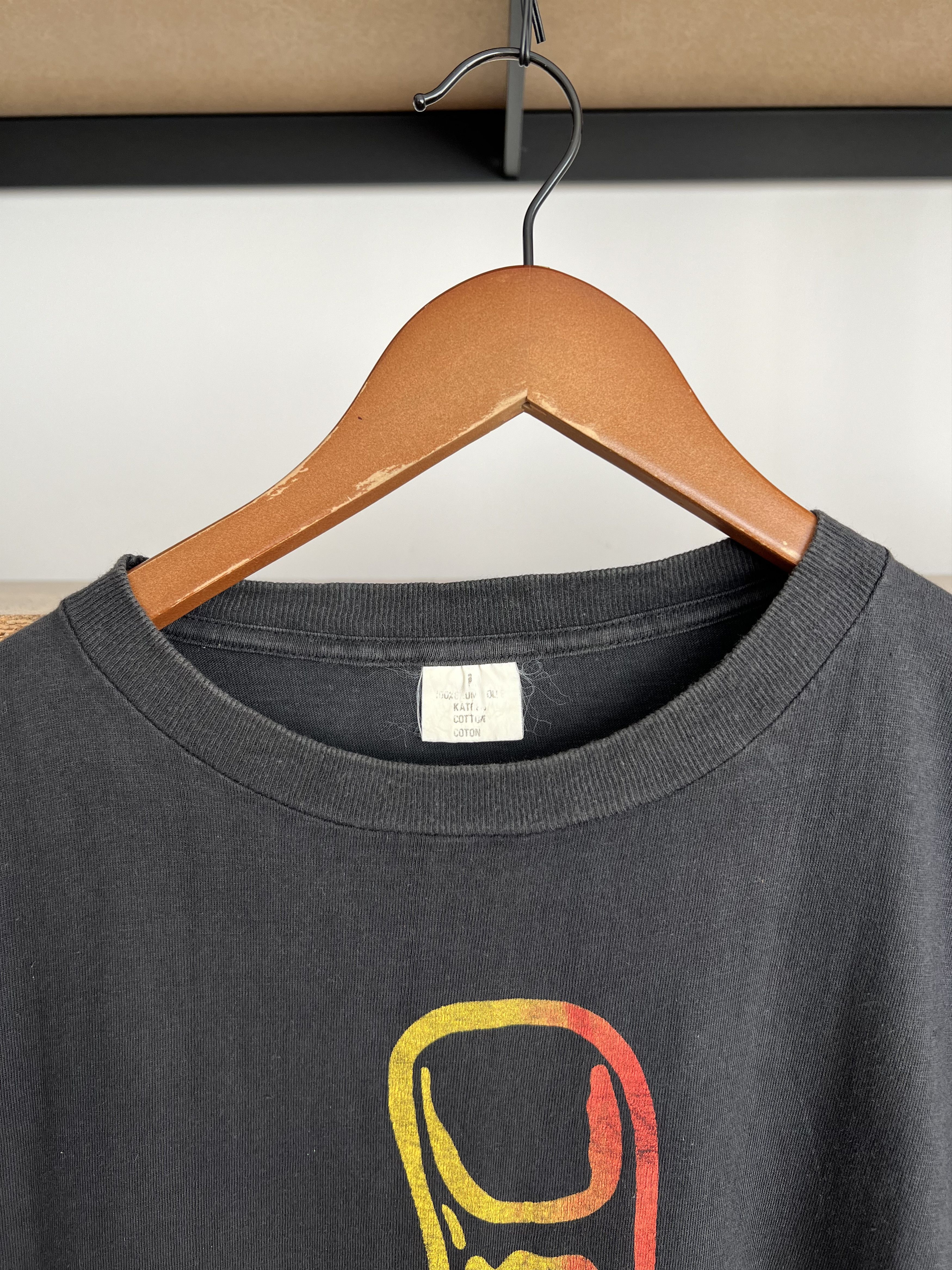 Vintage Vintage 90s Fuck You Hand Sign Middle Finger Black T-shirt Size US L / EU 52-54 / 3 - 9 Thumbnail