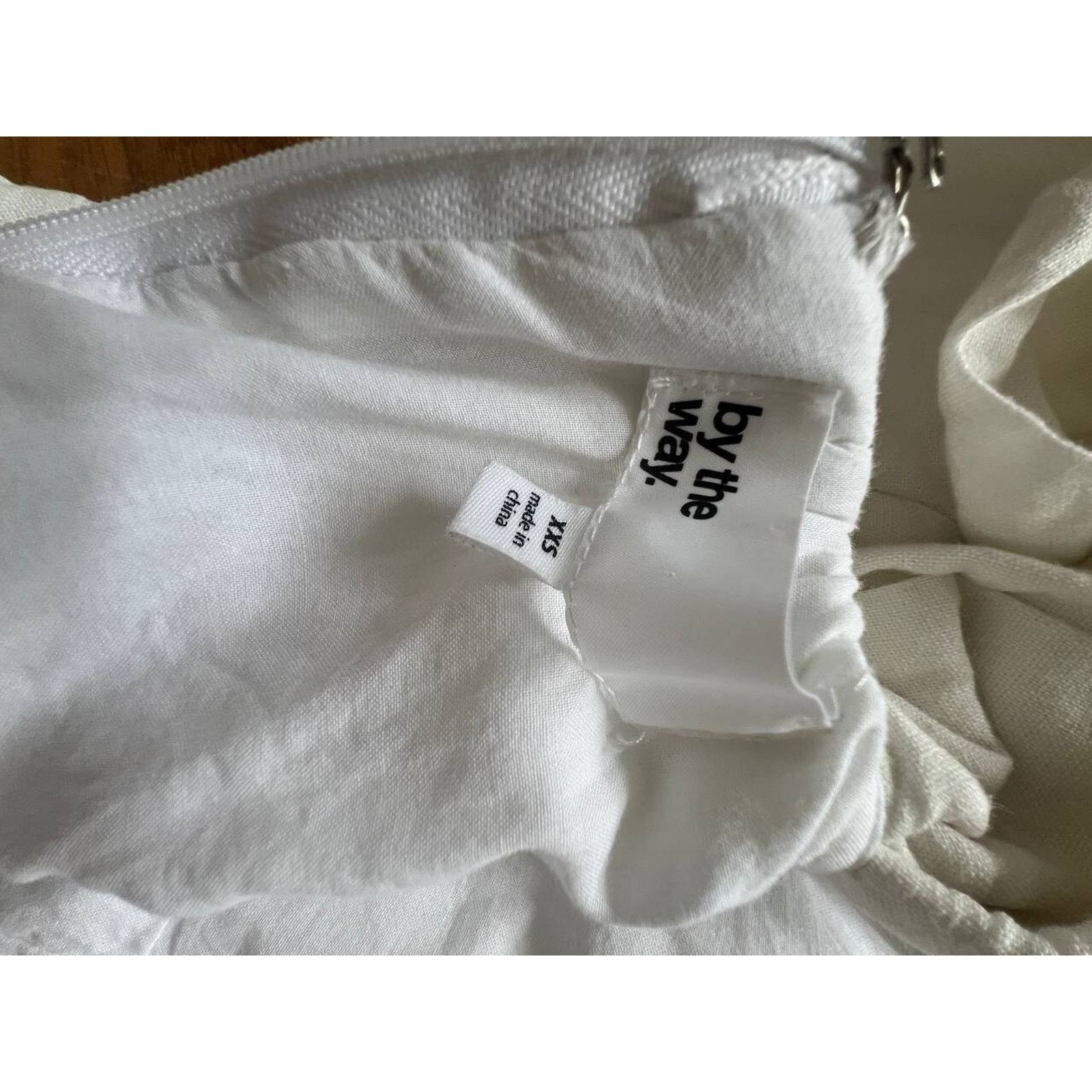 ByTheR By the way white ruffle off the shoulder dress XXS A000934 Size XXS / US 00 / IT 34 - 9 Thumbnail