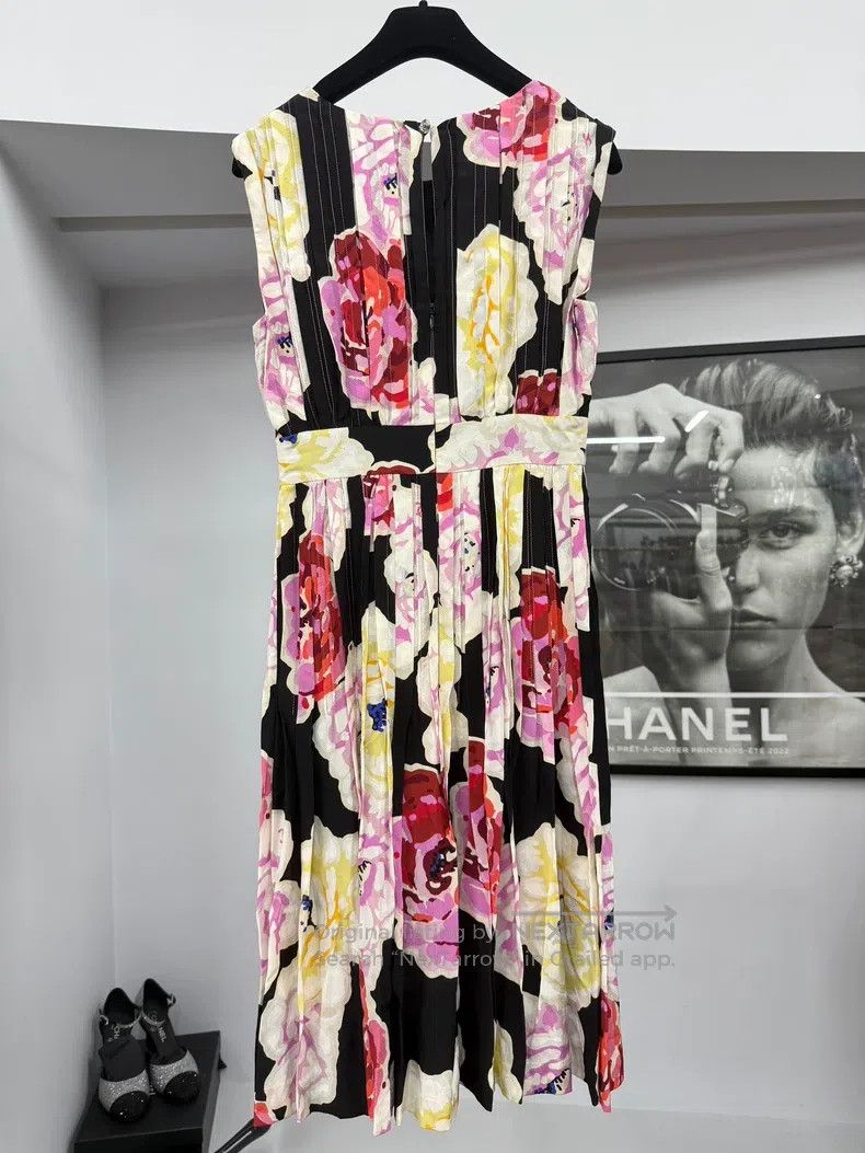 Chanel Chanel Camelia silk printed dress Size XS / US 0-2 / IT 36-38 - 3 Thumbnail