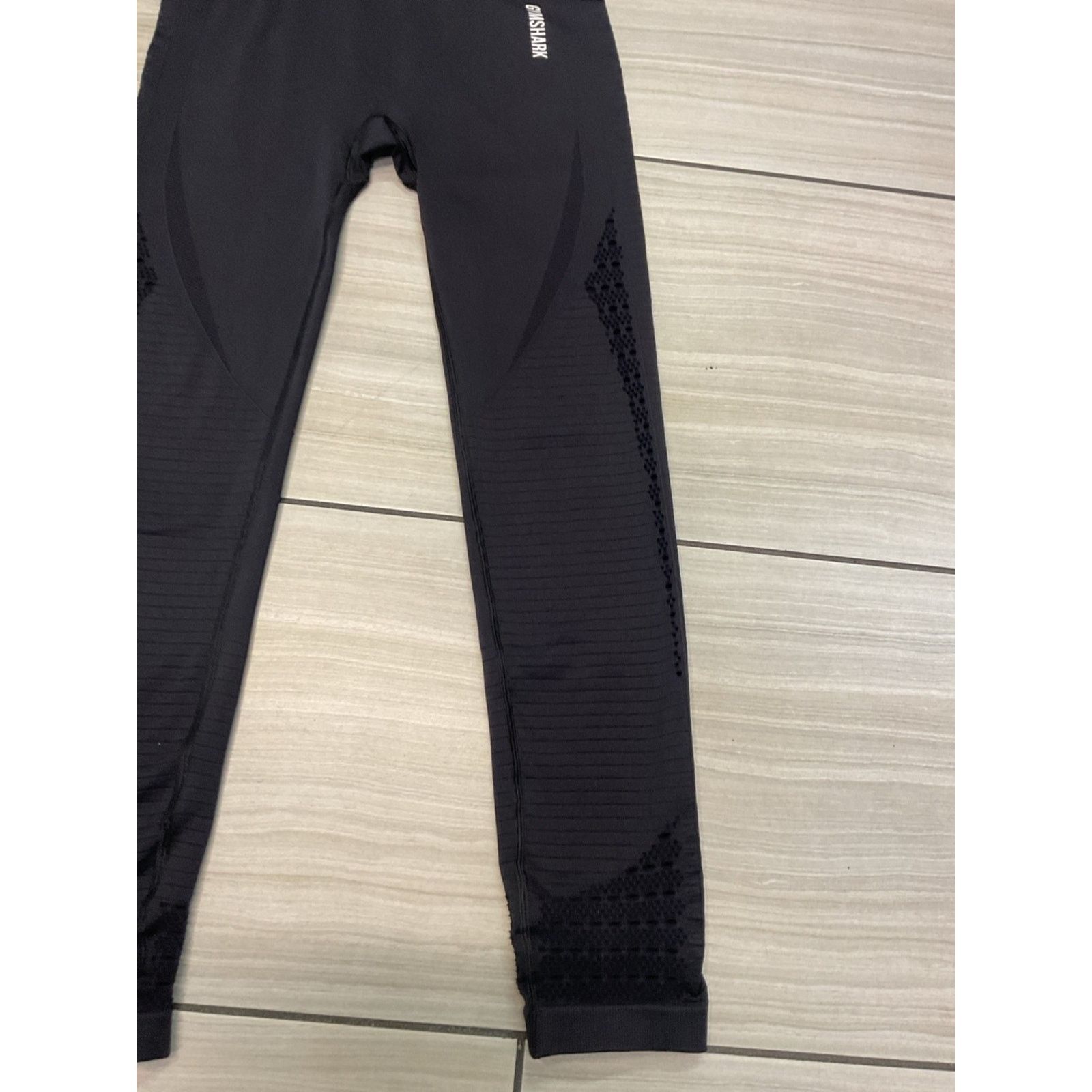 Gymshark Gymshark Black Seamless Compression Leggings Size 26" / US 2 / IT 38 - 6 Thumbnail