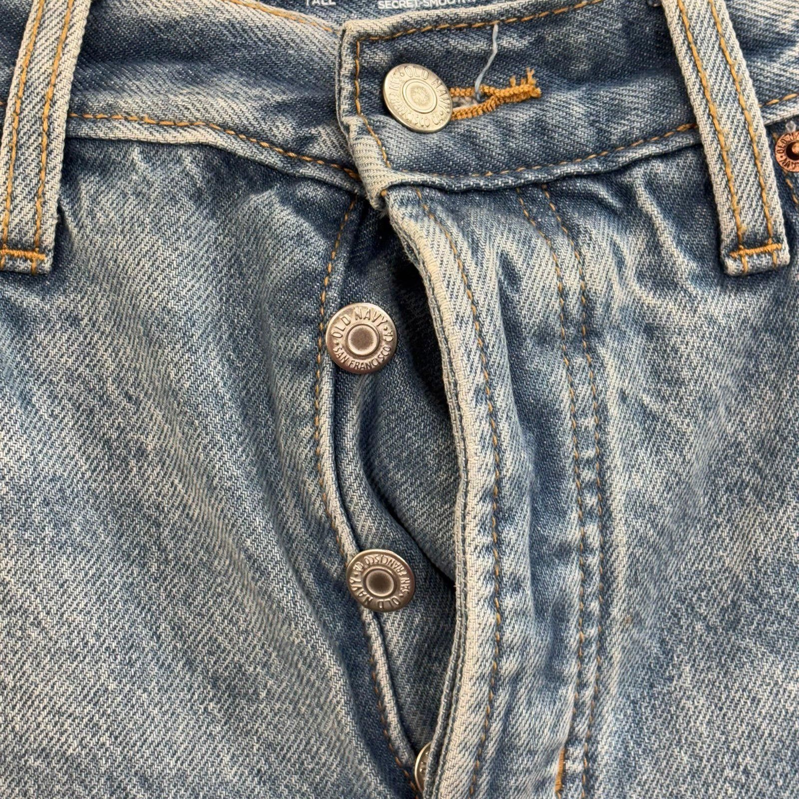 Old Navy Old Navy Women's Sky Hi Straight Ripped Jeans Size 6 Tall Size 27" / US 4 / IT 40 - 4 Thumbnail