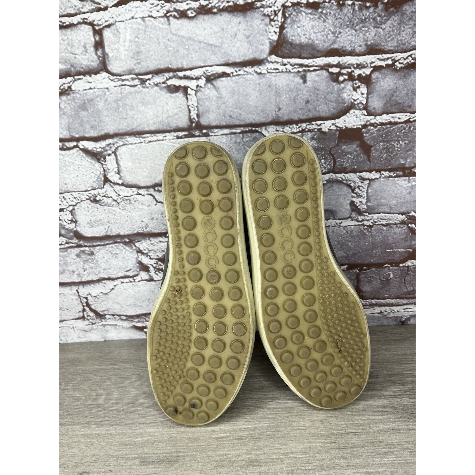 Ecco Ecco Danish Design Gray Leather Lace Up Sneakers Shoes Women Size US 6.5 / IT 36.5 - 12 Thumbnail