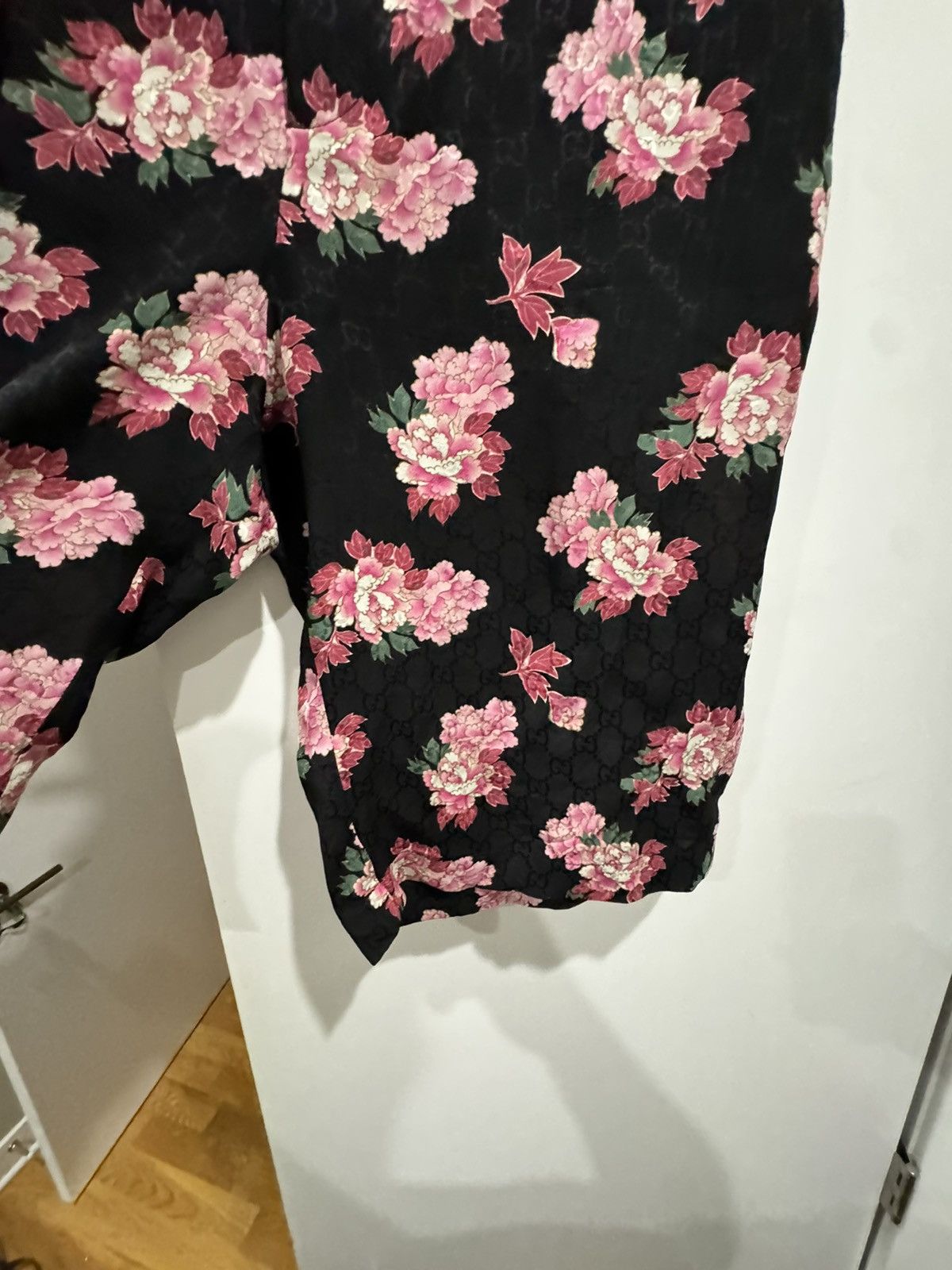 Gucci Gucci Black MonogramShorts Silk Size US 33 - 8 Thumbnail