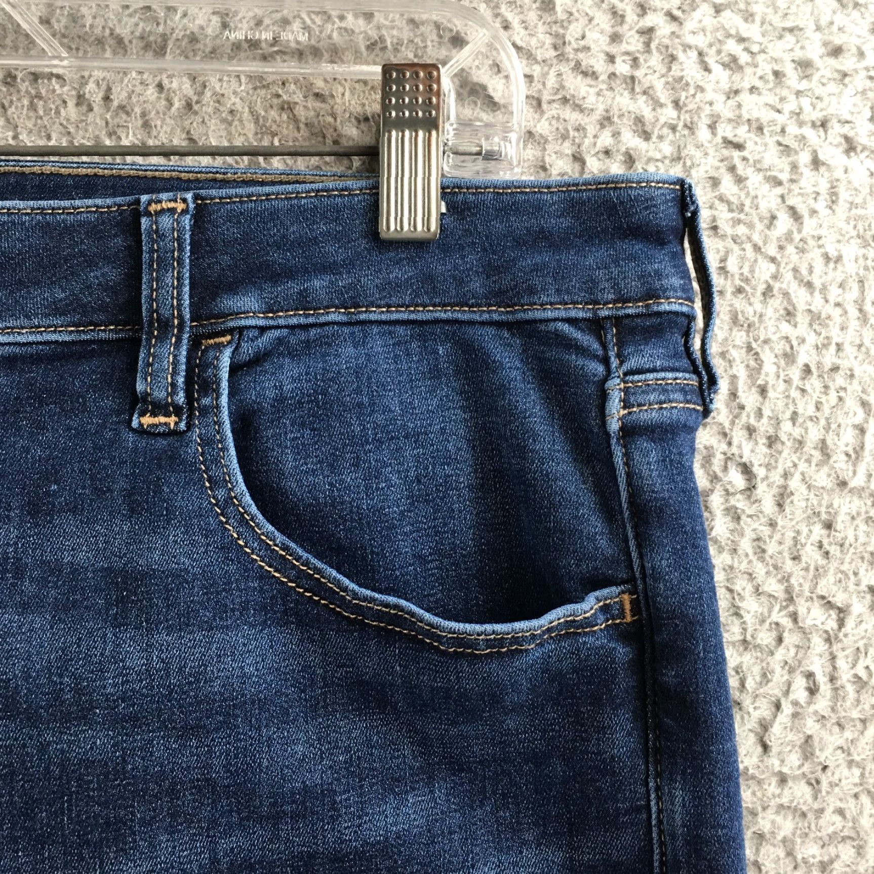 American Eagle Outfitters American Eagle Outfitters Cropped Jeans Womens 18 Short Blue Denim Cotton Blend Jeans Womens 18 Short Blue Denim Cotton Blend Size 40" / US 18 - 4 Thumbnail