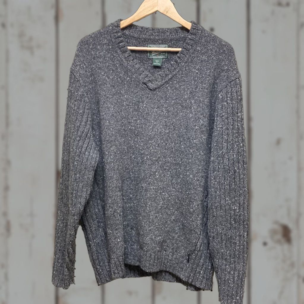 Vintage Woolrich Men’s Heather Gray V-Neck Wool Blend Sweater XL Long Sleeve Knit Pullover Regular Size In Gray Logo Accents Knit Style Tight-Knit Vintage No Size US XL / EU 56 / 4 - 1 Thumbnail