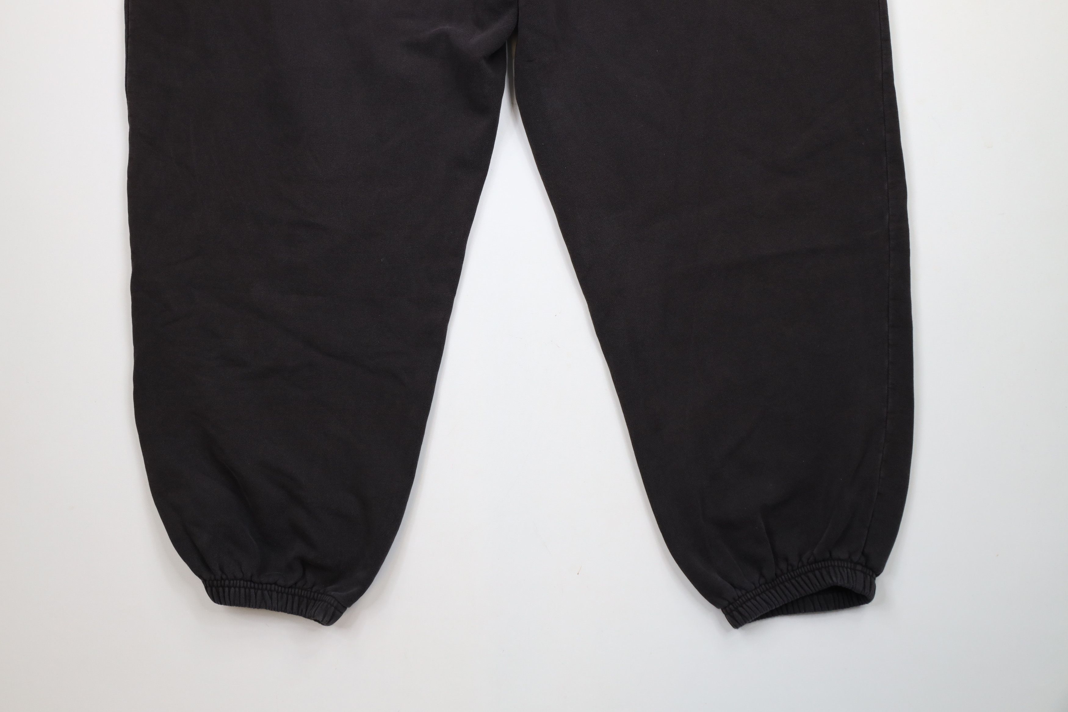 Vintage Vintage 90s Streetwear Blank Heavyweight Sweatpants Joggers Size US 42 / EU 58 - 13 Thumbnail