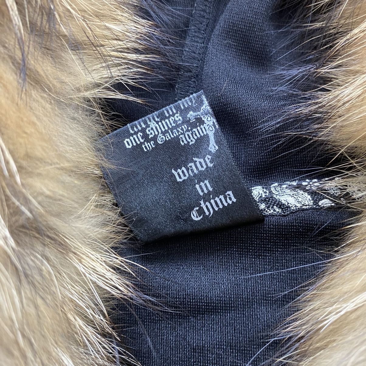 Japanese Brand 2000s Japanese Poem Skulls Cross Grunge Punk Fur Tee Hooded Size US L / EU 52-54 / 3 - 9 Thumbnail