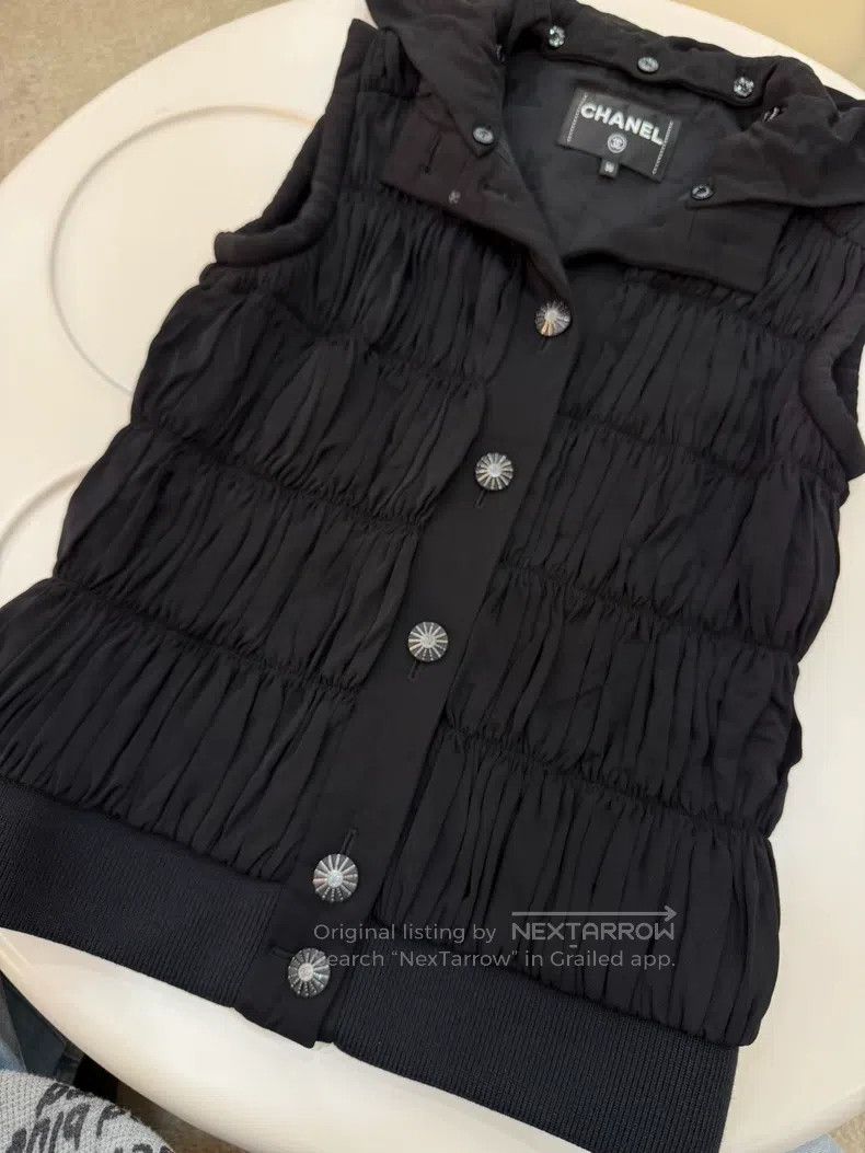 Chanel Chanel Black hooded vest Size XS / US 0-2 / IT 36-38 - 4 Thumbnail