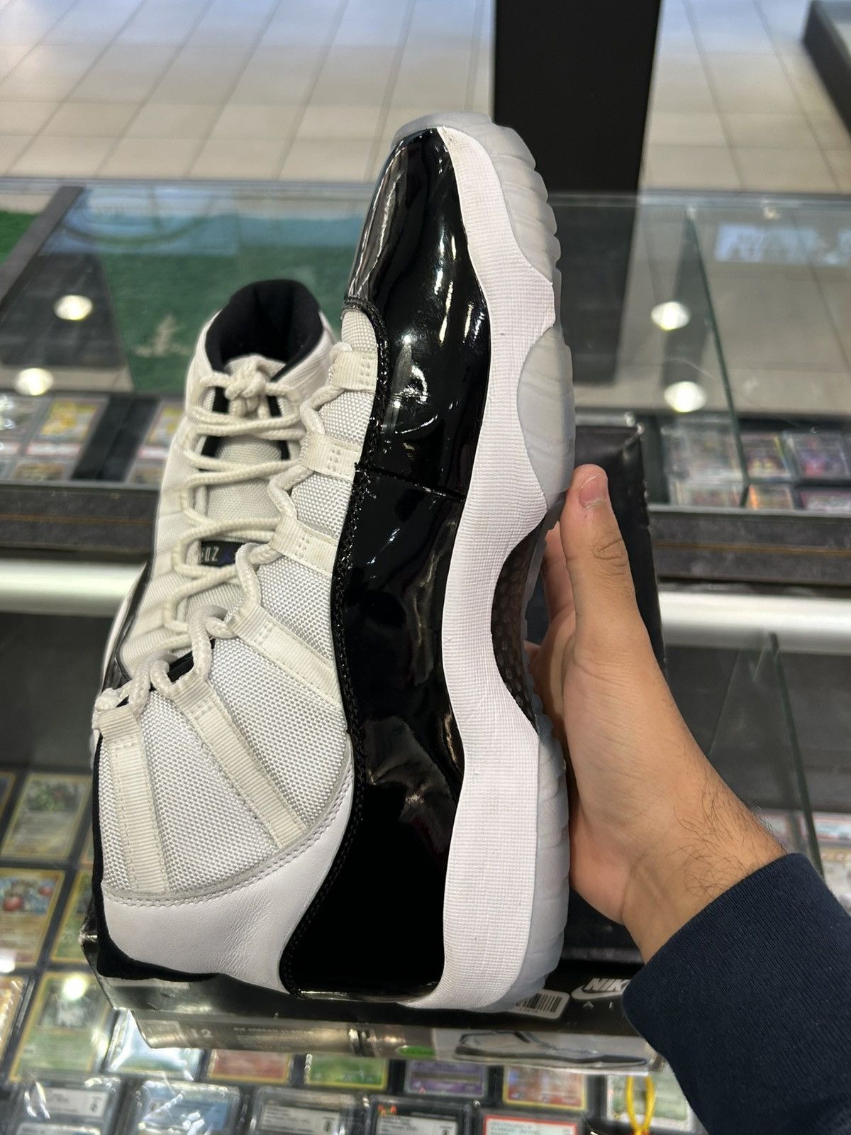 Jordan Brand Jordan 11 Concord 2018 Size US 12 / EU 45 - 4 Thumbnail