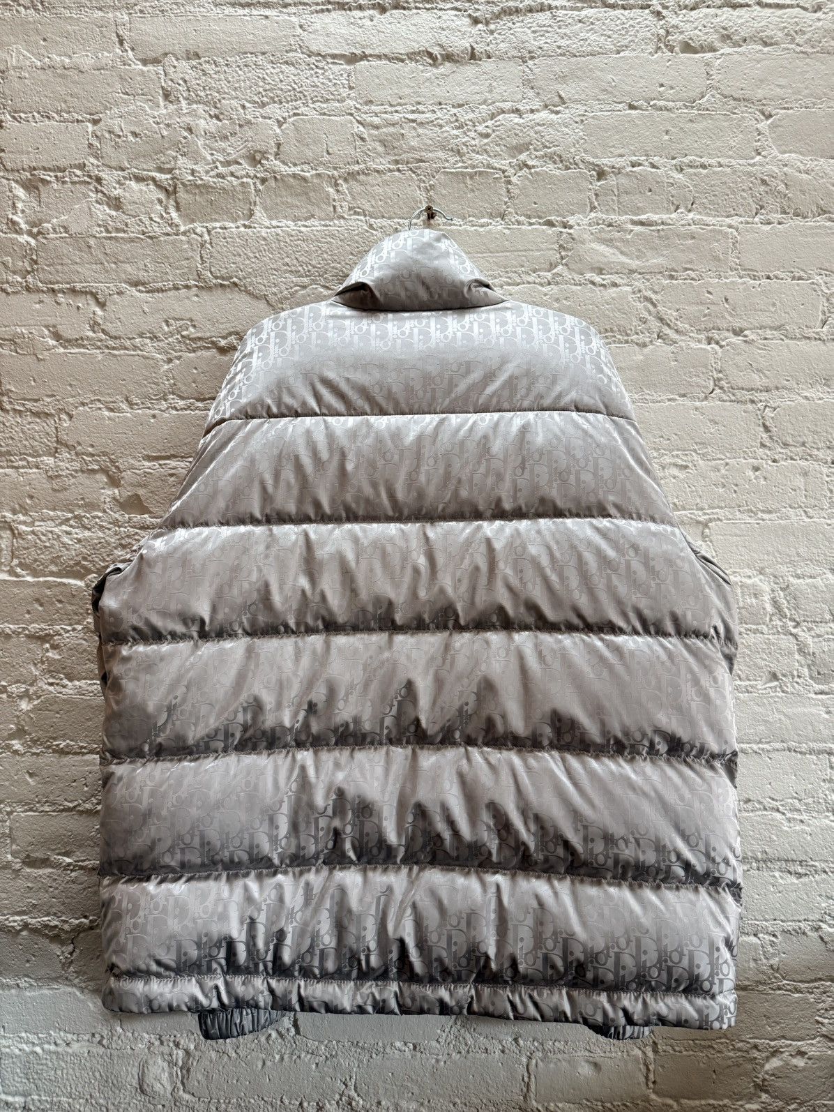 Dior FW21 Pearl Oblique Puffer Jacket Size US L / EU 52-54 / 3 - 5 Thumbnail