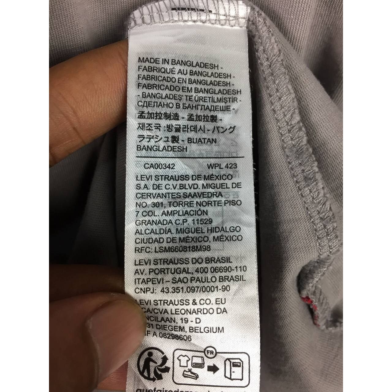 Levi's Levi's Classic Batwing Logo Standard Fit Tee Size US L / EU 52-54 / 3 - 13 Thumbnail