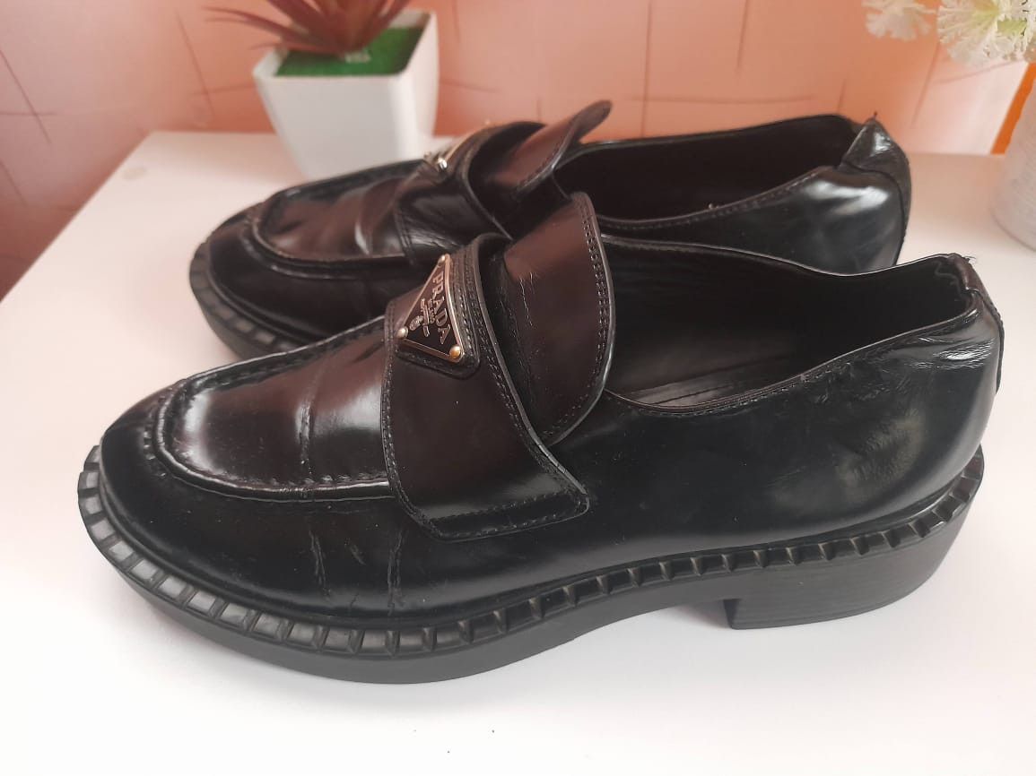Prada Prada chocolate brushed black shoes size 37 Size US 7 / IT 37 - 3 Thumbnail