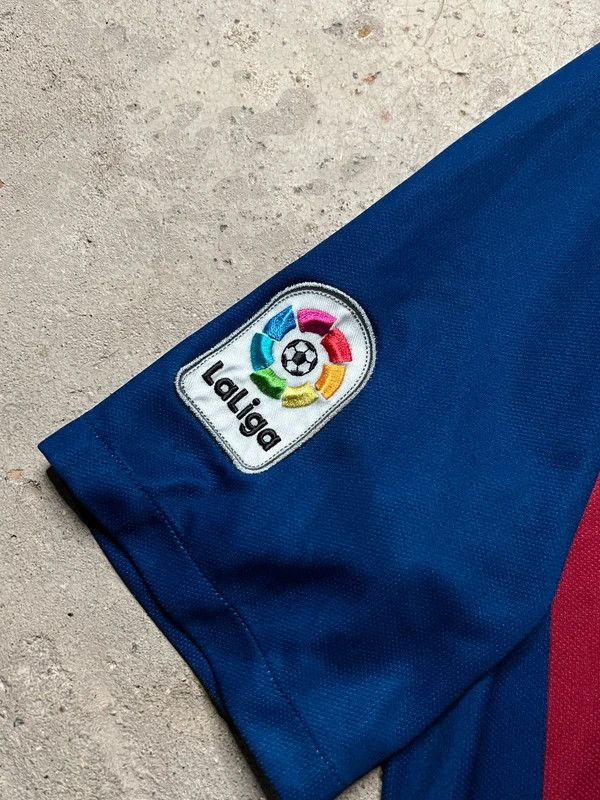 Nike 2018 - 2019 Home Nike FC Barcelona soccer jersey Size US M / EU 48-50 / 2 - 9 Thumbnail