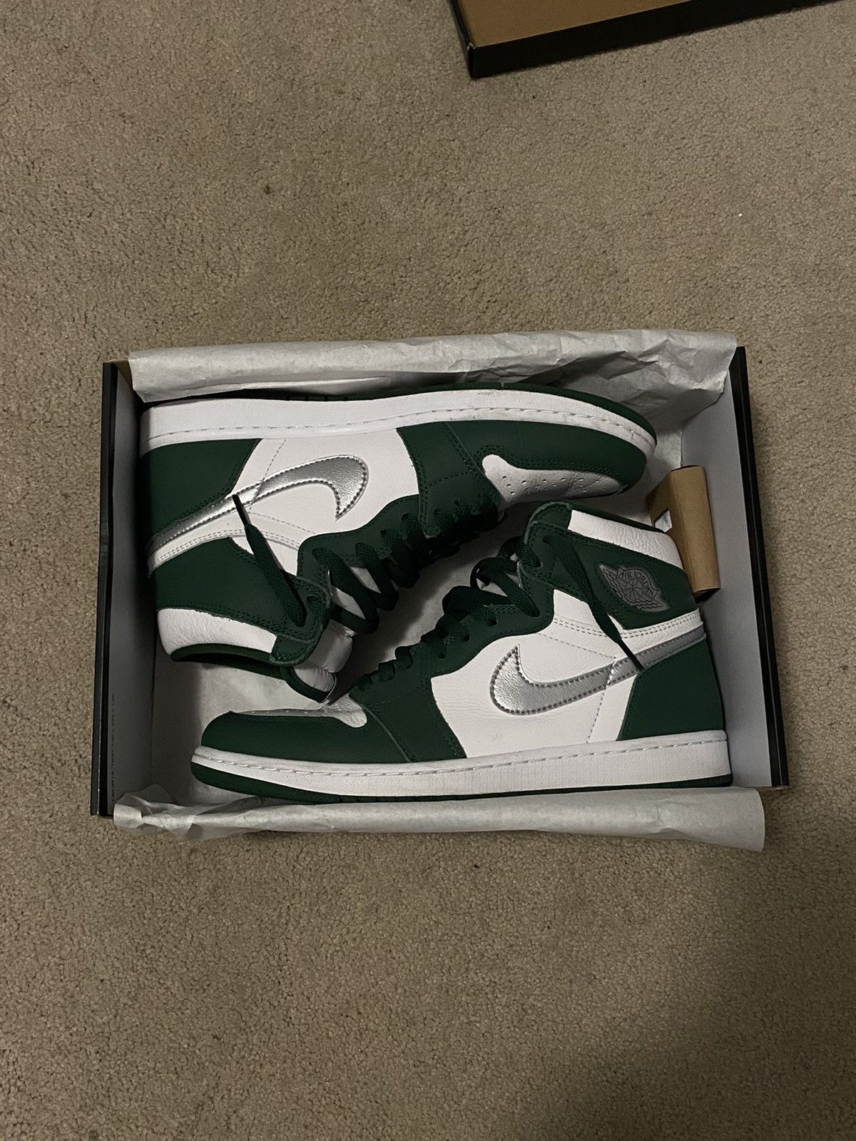 Air Jordan 1 Retro High OG Gorge Green