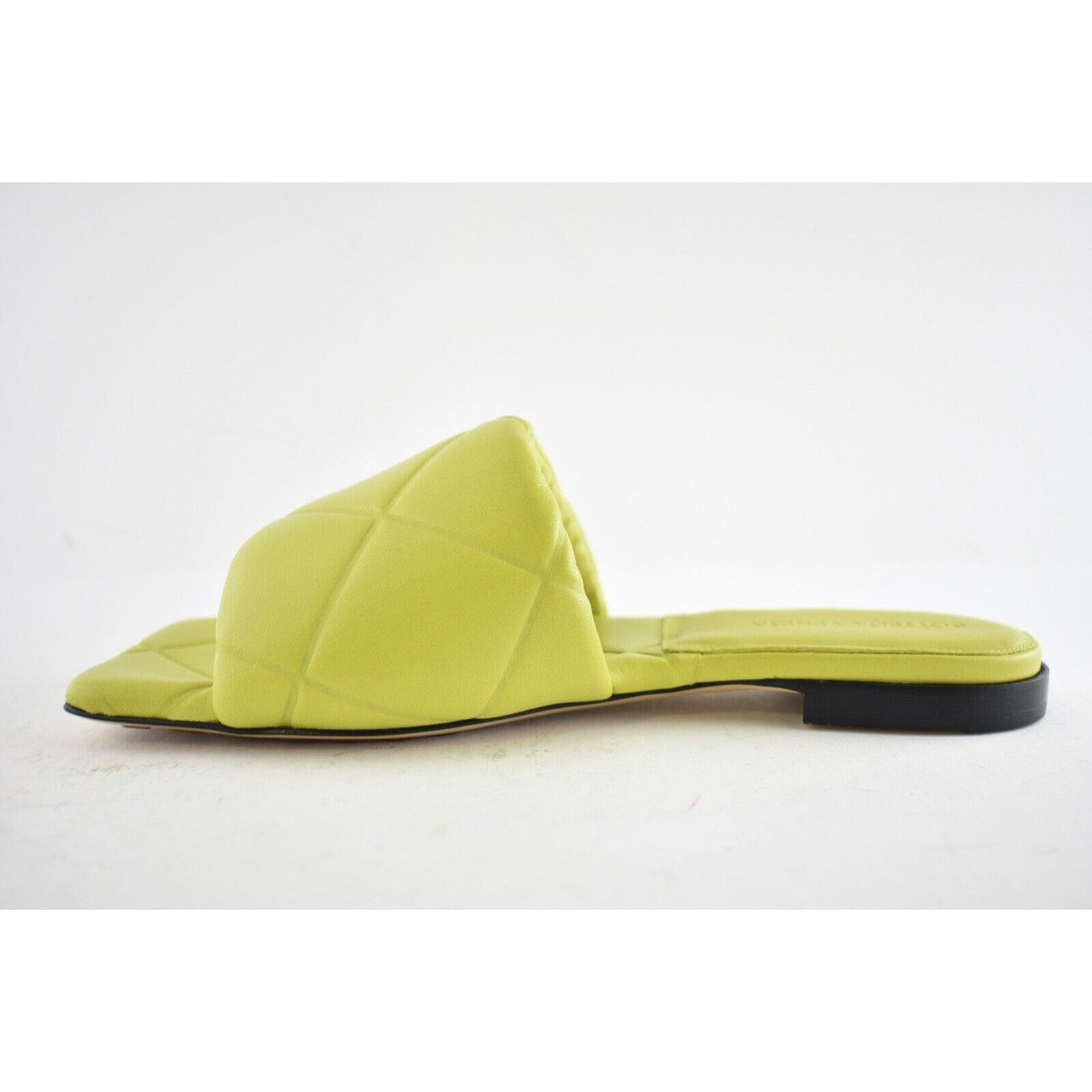 Bottega Veneta Bottega Veneta BV Lido Kiwi Green Padded Leather Quilted Size US 6 / IT 36 - 9 Thumbnail