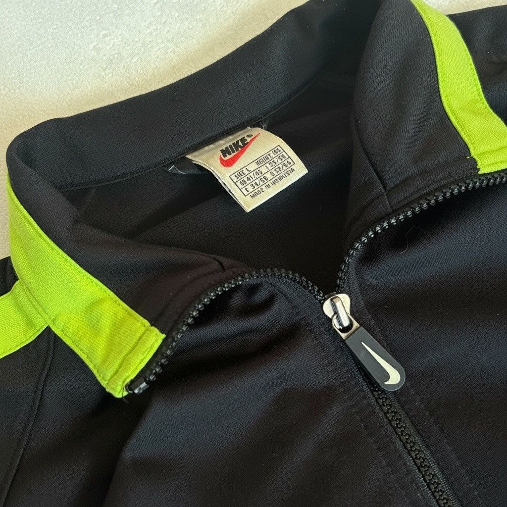Nike 90s Nike Vintage Track Jacket Big Spellout Sleeve Logo Rare Size US L / EU 52-54 / 3 - 5 Thumbnail