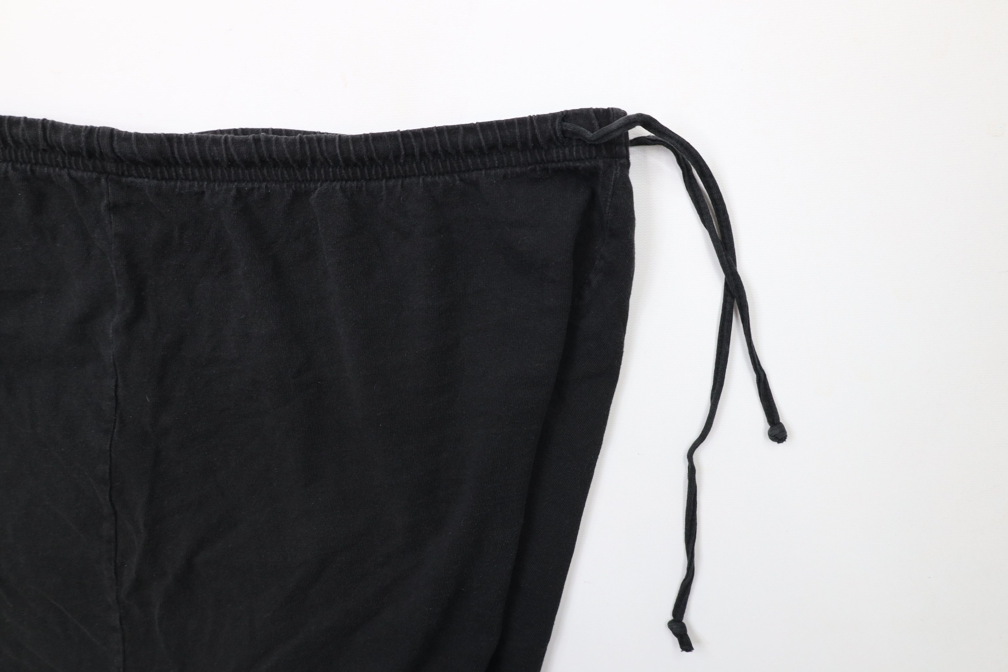 Vintage Vintage 90s Y2K NASCAR Spell Out Track Girl Speedway Shorts Size 40" / US 18 - 8 Thumbnail