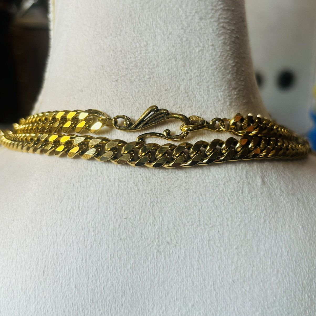 Handmade Heavy shiny gold plated Cuban chain link necklace Size ONE SIZE - 5 Thumbnail