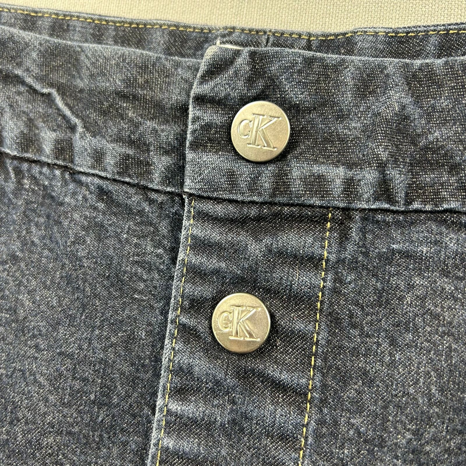 Calvin Klein × Vintage Vintage Calvin Klein Jean Mini Skirt Dark Denim Skirt 10 Size 32" / US 10 / IT 46 - 2 Thumbnail