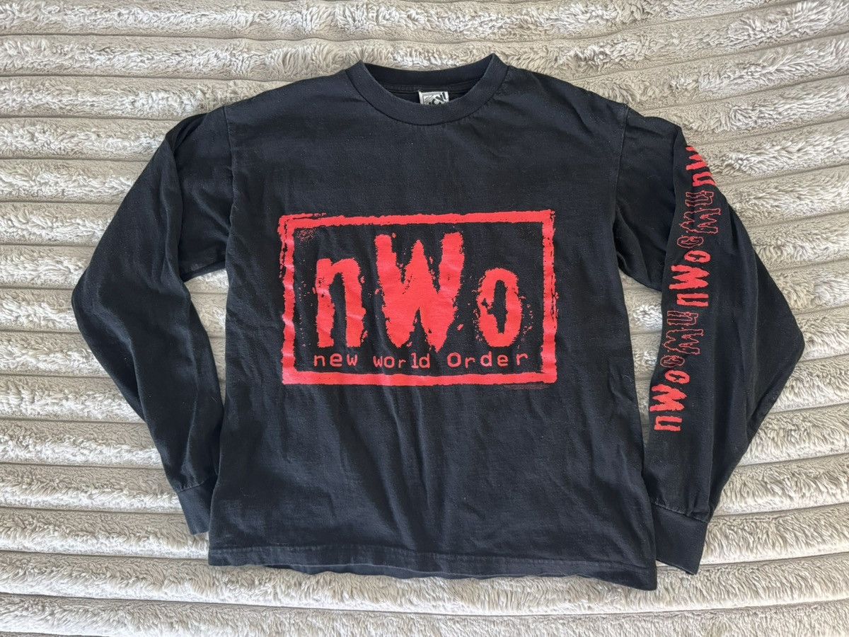 WCW/nWo 1998 nwo wolfpack outsiders vintage 90s tee y2k rey mysterio Size US S / EU 44-46 / 1 - 2 Thumbnail