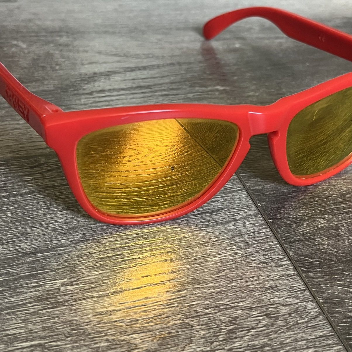 Oakley Oakley FROGSKINS Collection Matte Red Iridium Lens OO9013-92 Size ONE SIZE - 3 Thumbnail