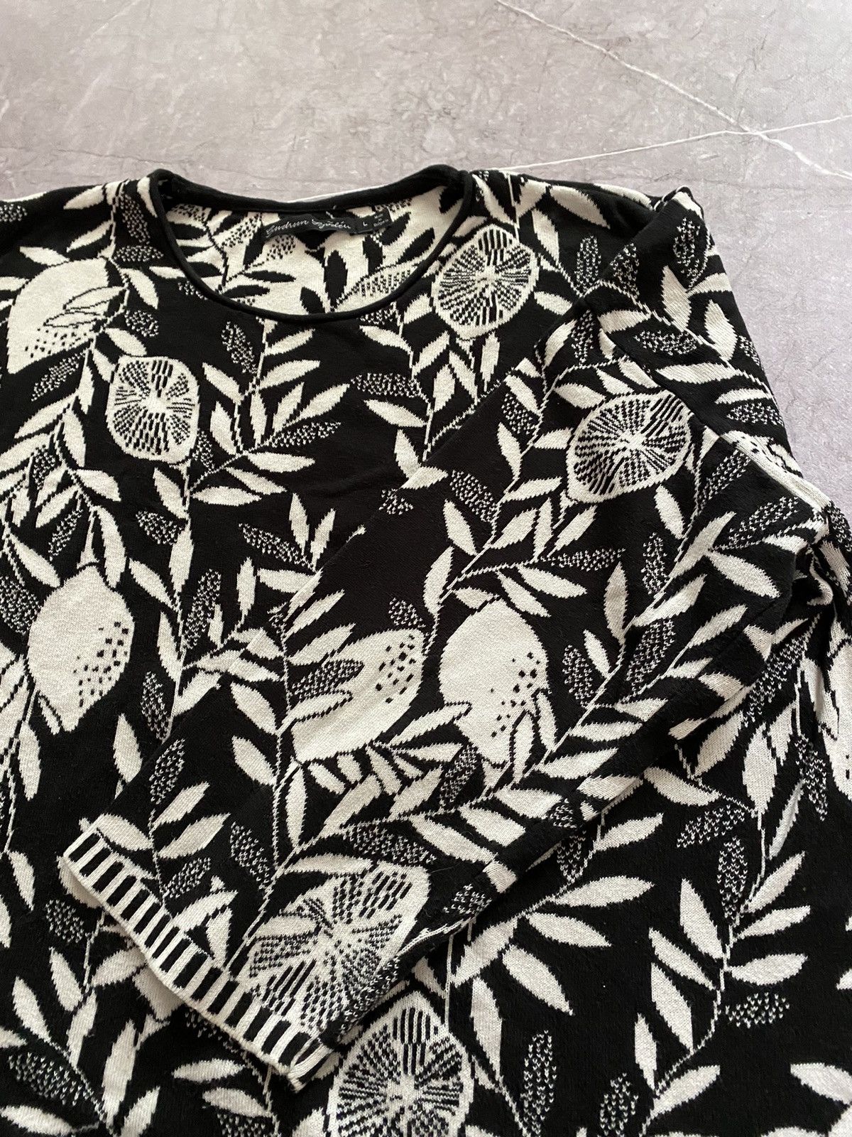 Designer × Gudrun Sjoden Rare Gudrun Sjoden Leinen Black Sweater Floral Print Size L Size L / US 10 / IT 46 - 8 Thumbnail