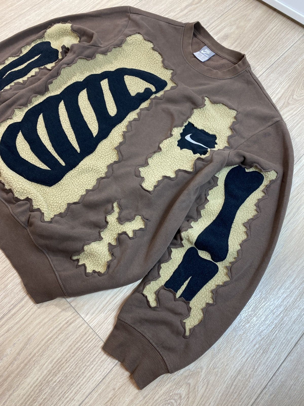 Japanese Brand × Nike × Vintage Nike Custom Skeleton Hoodie Skull Bones Vintage Y2K Brown 90 Size US M / EU 48-50 / 2 - 4 Thumbnail