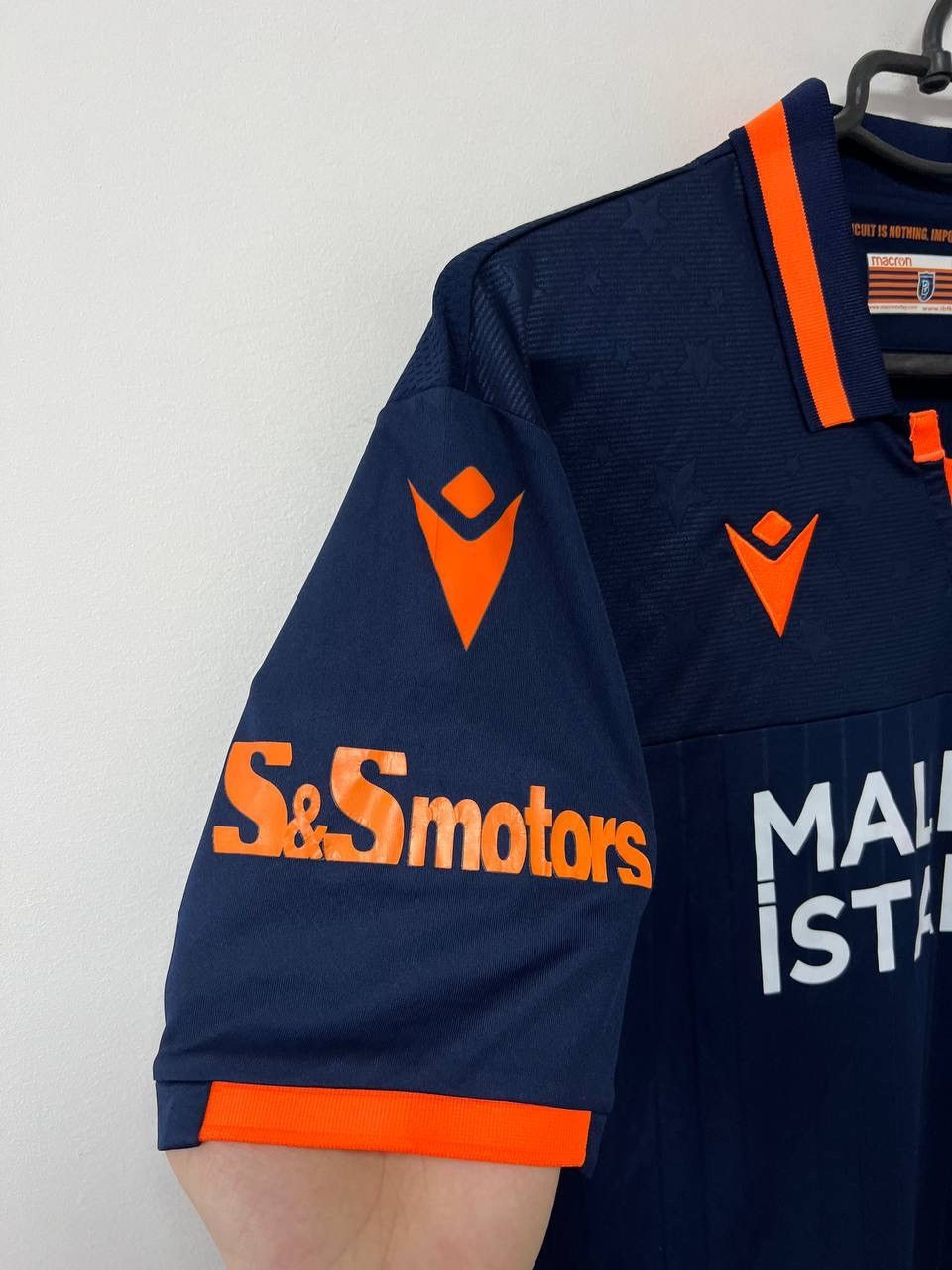 Other Istanbul Basaksehir #17 Kahveci Jersey Football Shirt sz L Size US L / EU 52-54 / 3 - 3 Thumbnail