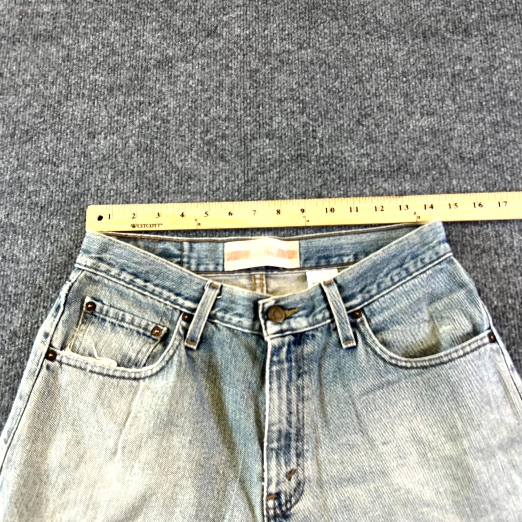 Levi's Levi's Jeans Women 30x30 Blue Denim Straight Leg Skater 5-Pocket Button Zip Regular denim Blue 30x30 Womens Jeans Size US 30 / EU 46 - 3 Thumbnail
