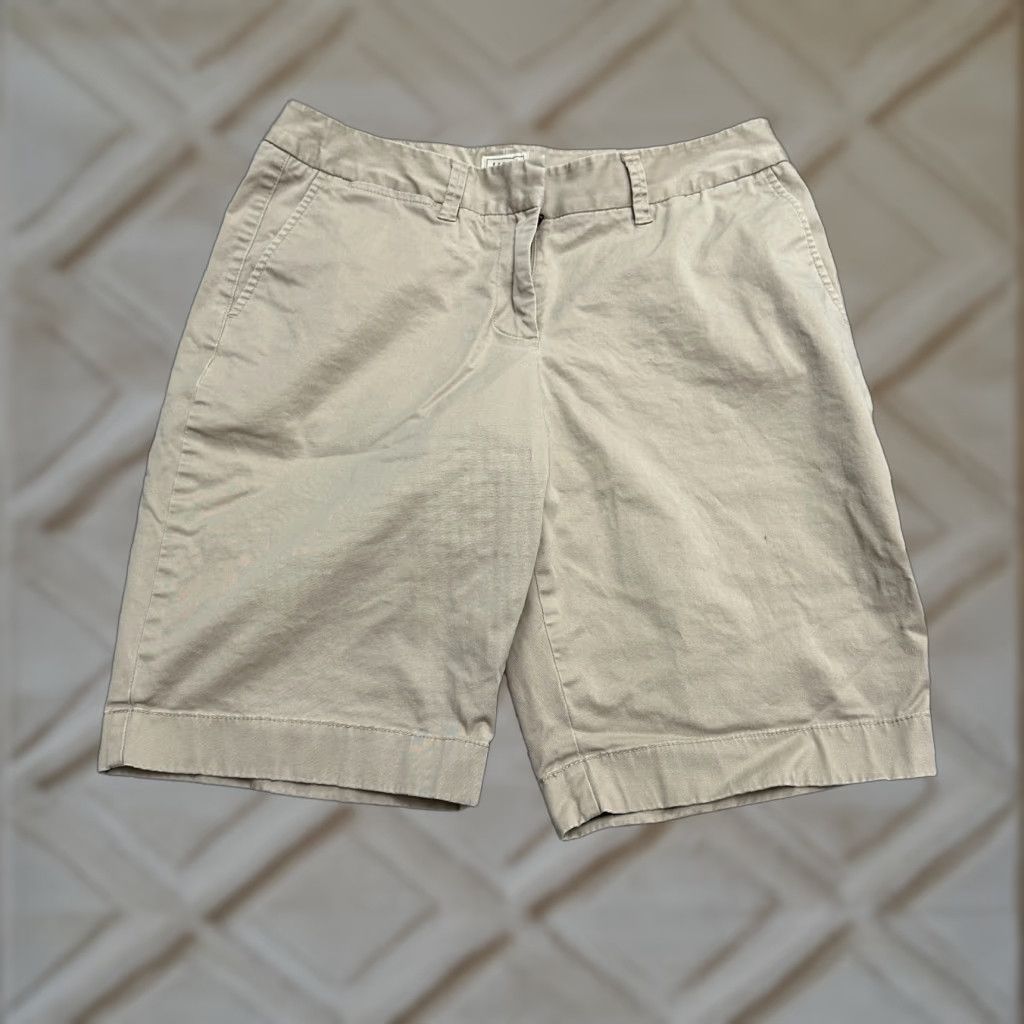 Vintage L.L. Bean Bermuda Shorts Womens 12 Reg High Rise Pocket Casual Khaki Brown 32x11 Size 34" / US 12 / IT 48 - 1 Thumbnail