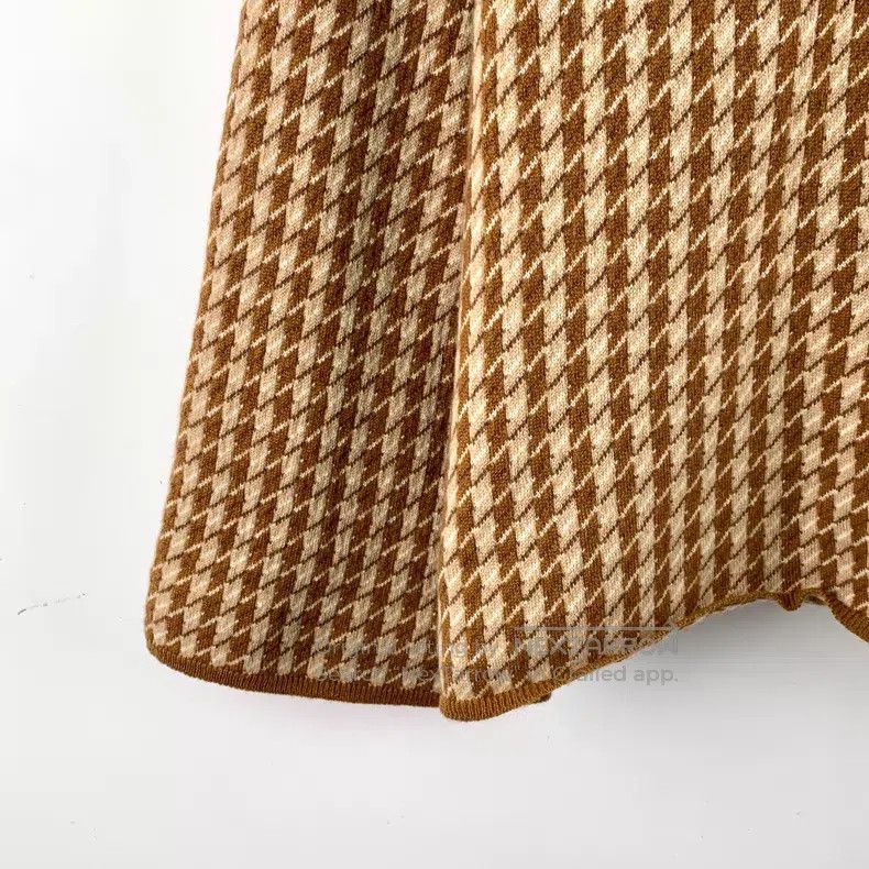 Hermes Hermes Brown Houndstooth Cashmere Crewneck Long Sleeve Kni Size XXS / US 00 / IT 34 - 4 Thumbnail
