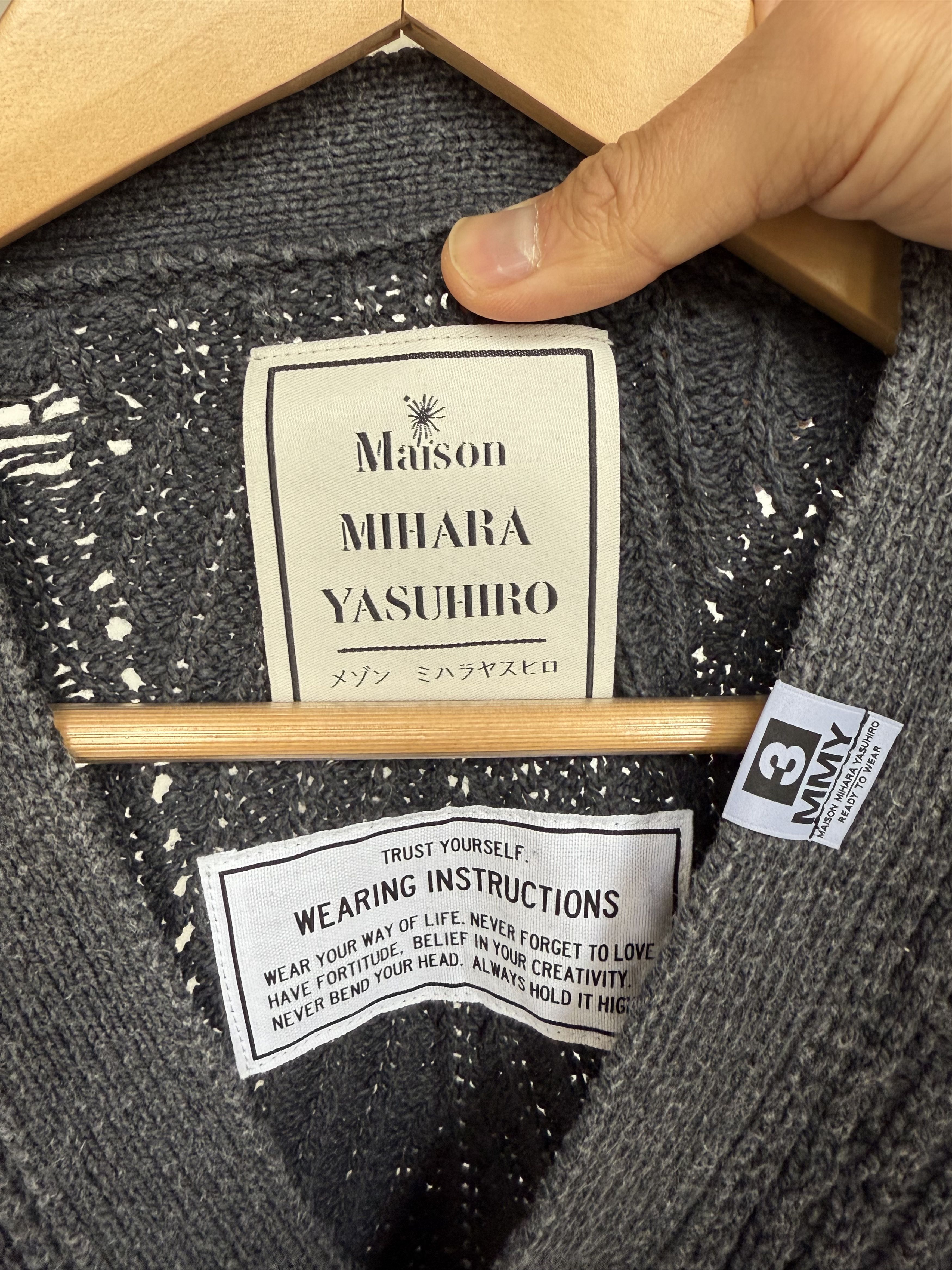 Maison MIHARA YASUHIRO Oversized Distressed Cardigan Size US S / EU 44-46 / 1 - 3 Thumbnail