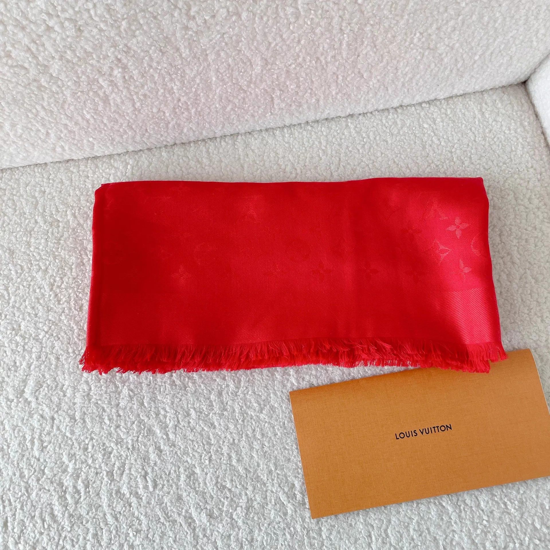 Louis Vuitton Louis Vuitton Red Jacquard Shawl Size ONE SIZE - 1 Thumbnail