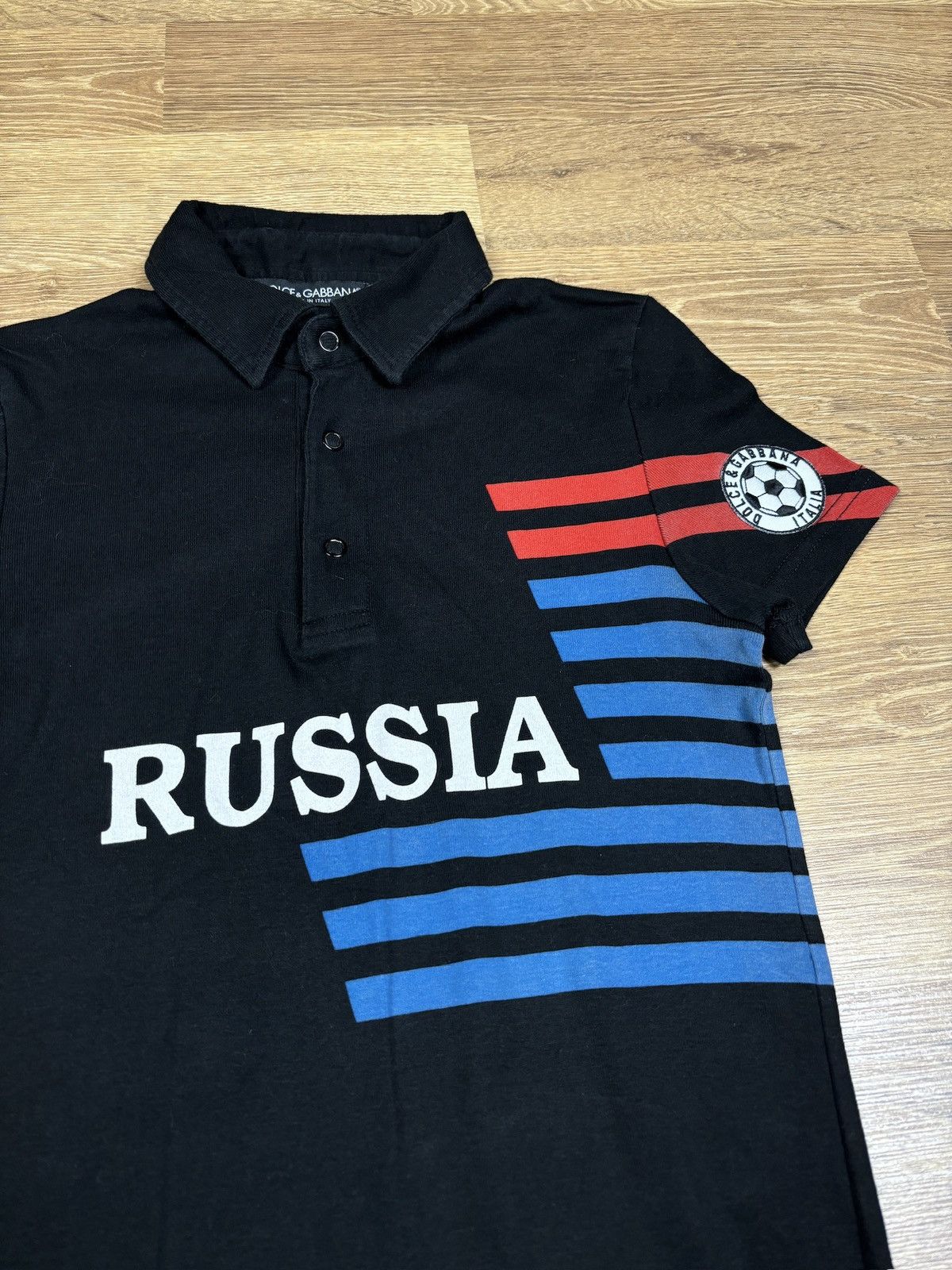 Dolce & Gabbana 2000s Dolce & Gabbana “Russia” Graphic Polo Shirt Size XS / US 0-2 / IT 36-38 - 4 Thumbnail