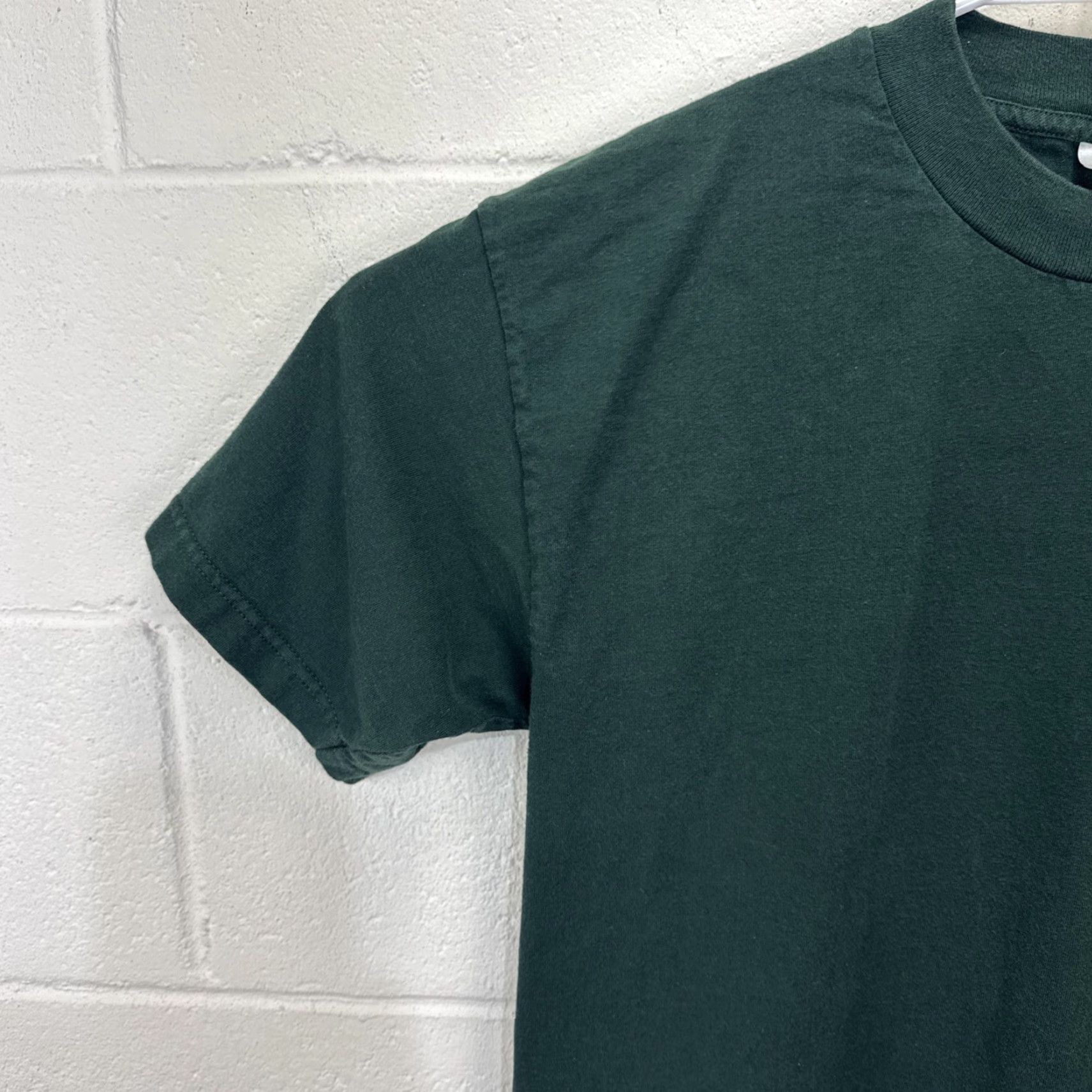 Vintage VINTAGE Murina 90s Alien T-Shirt Men Large Green Graphic Short Sleeve Retro Size US L / EU 52-54 / 3 - 5 Thumbnail