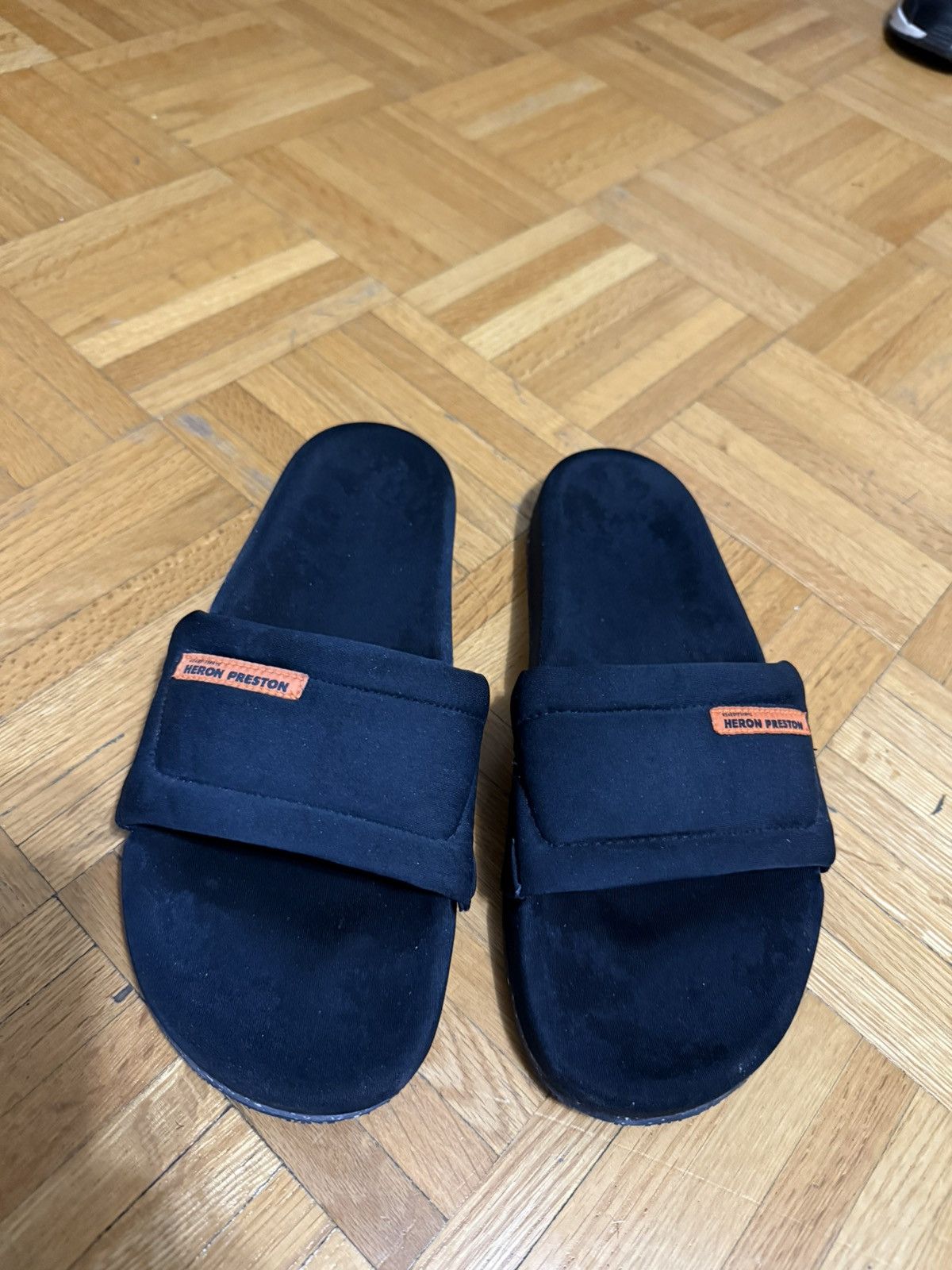 Heron Preston Heron Preston slides Size US 8 / EU 41 - 2 Thumbnail