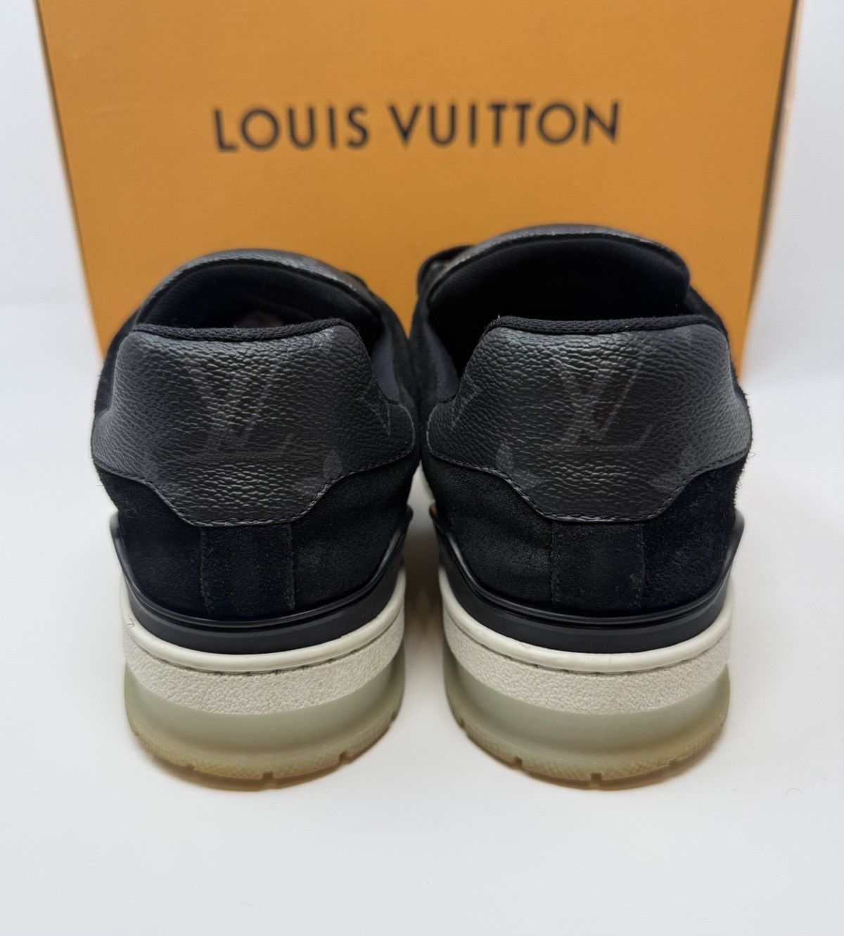 Louis Vuitton Louis Vuitton Trainer Sneaker Black Monogram Size US 9 / EU 42 - 5 Thumbnail