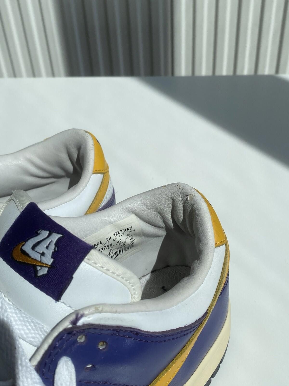 Nike 2004 Nike Dunk Low Lakers LA US7 Vintage Size US 7 / EU 40 - 7 Thumbnail